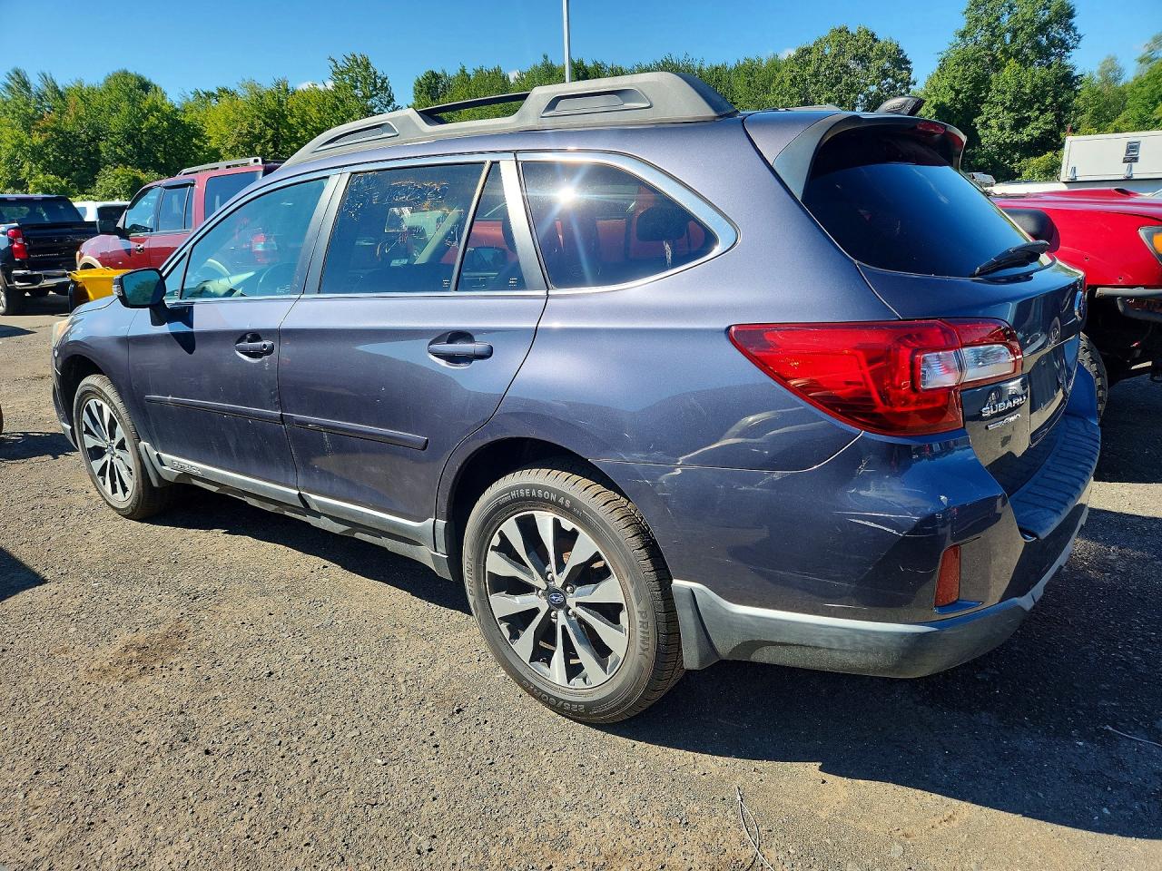 2015 Subaru Outback 2.5i Limited Gray vin: 4S4BSALC4F3267241