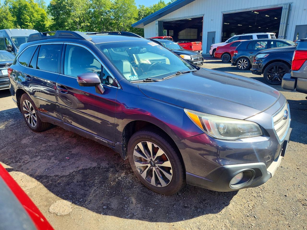 2015 Subaru Outback 2.5i Limited Gray vin: 4S4BSALC4F3267241