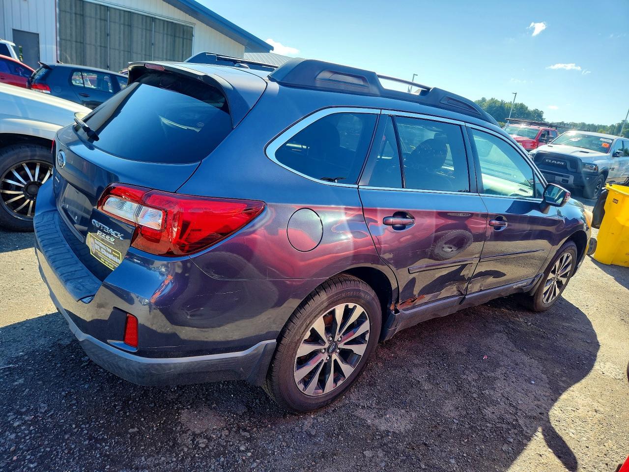 2015 Subaru Outback 2.5i Limited Gray vin: 4S4BSALC4F3267241