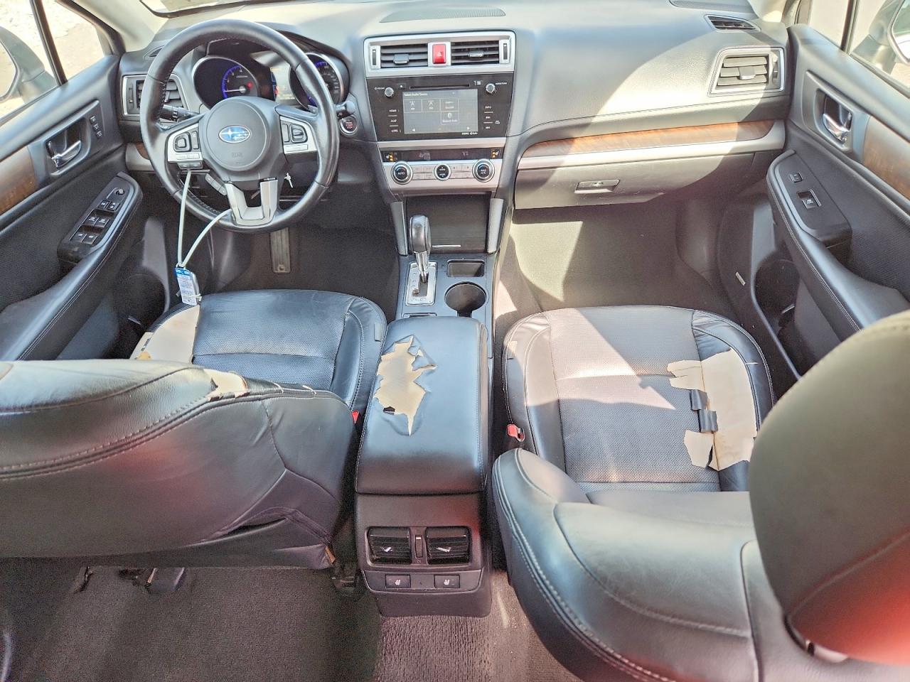2015 Subaru Outback 2.5i Limited Белый vin: 4S4BSALC4F3326594