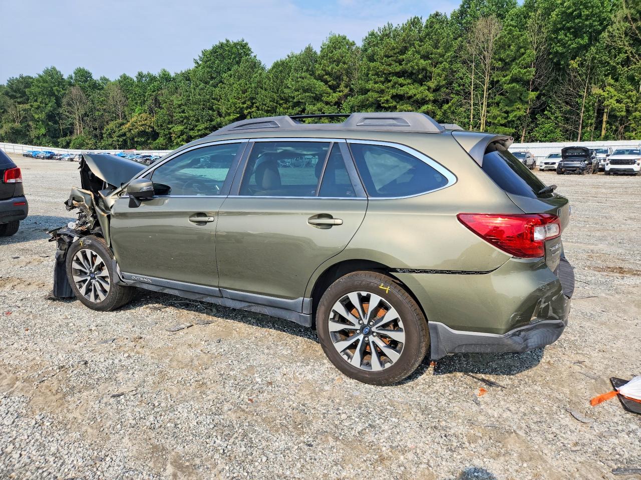 2015 Subaru Outback 2.5i Limited Green vin: 4S4BSALC5F3222762