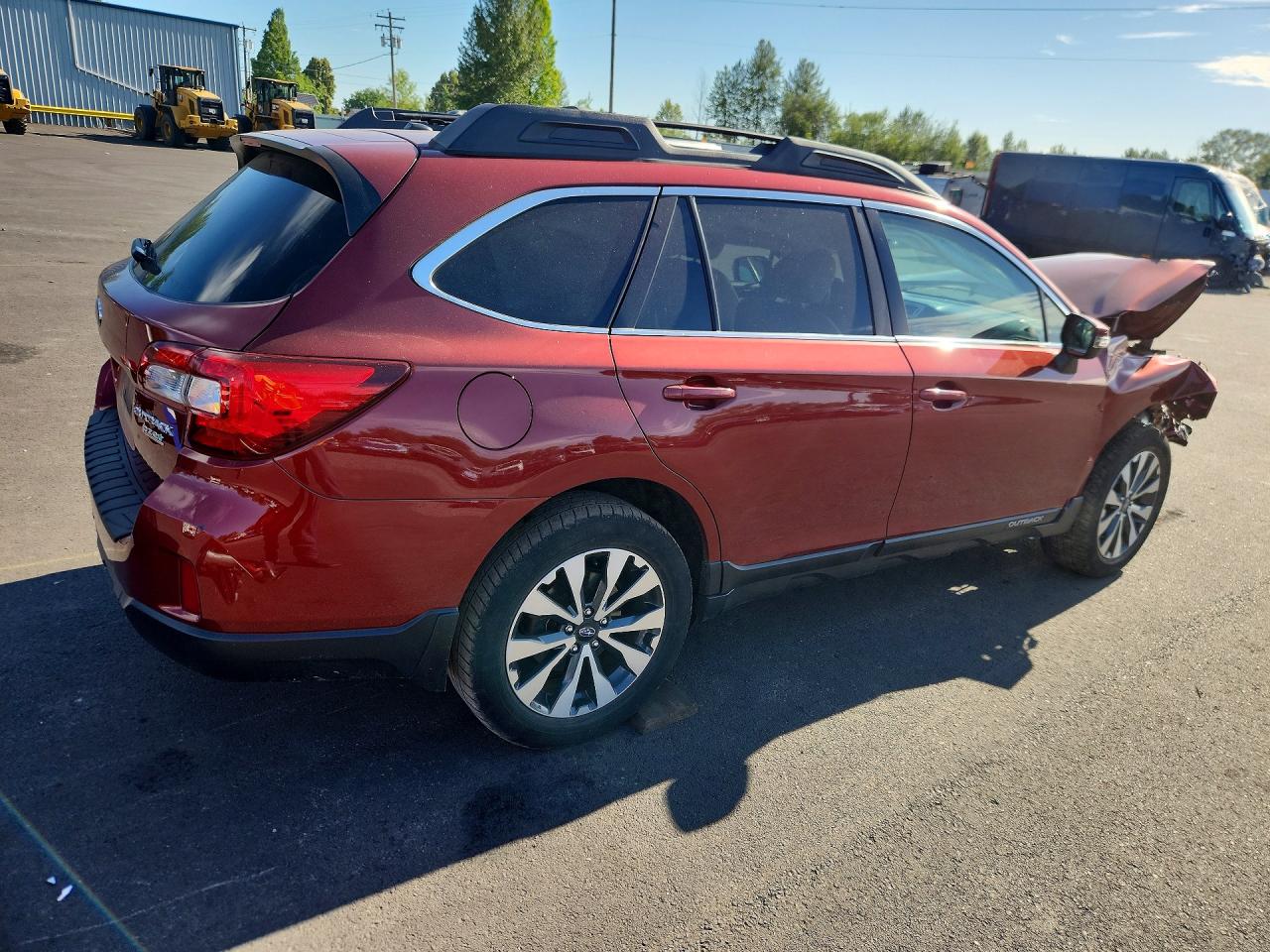 2015 Subaru Outback 2.5i Limited Red vin: 4S4BSALC5F3256474
