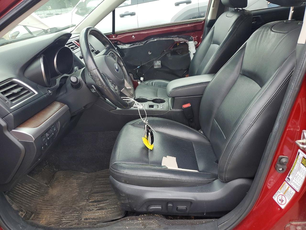 2015 Subaru Outback 2.5i Limited Красный vin: 4S4BSALC5F3260718