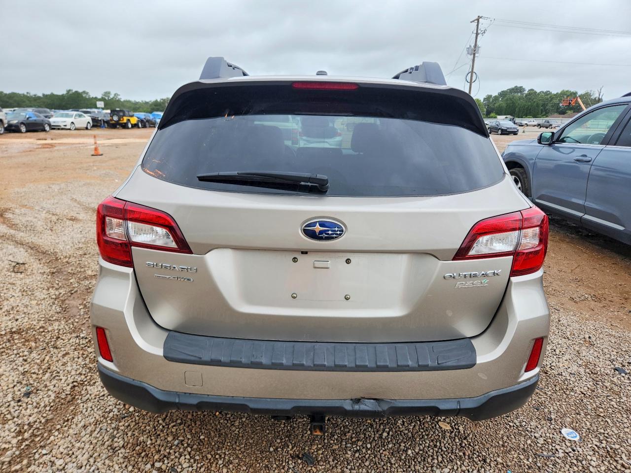 2015 Subaru Outback 2.5i Limited Бежевый vin: 4S4BSALC5F3314809