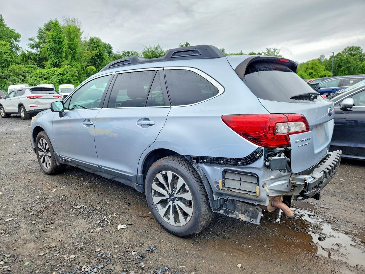2015 Subaru Outback 2.5i Limited Blue vin: 4S4BSALC5F3348717
