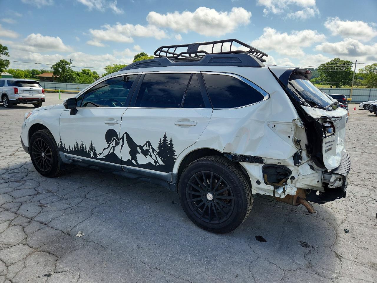 2015 Subaru Outback 2.5i Limited White vin: 4S4BSALC6F3218459