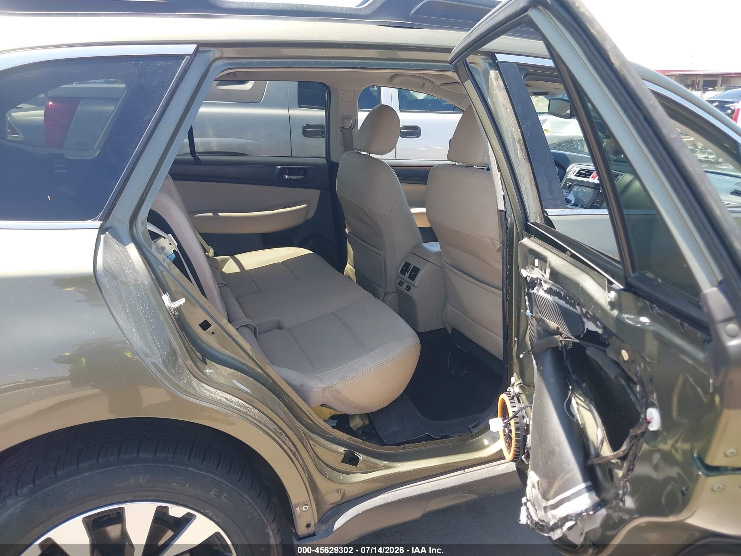 2015 Subaru Outback 2.5i Limited Green vin: 4S4BSALC6F3256628