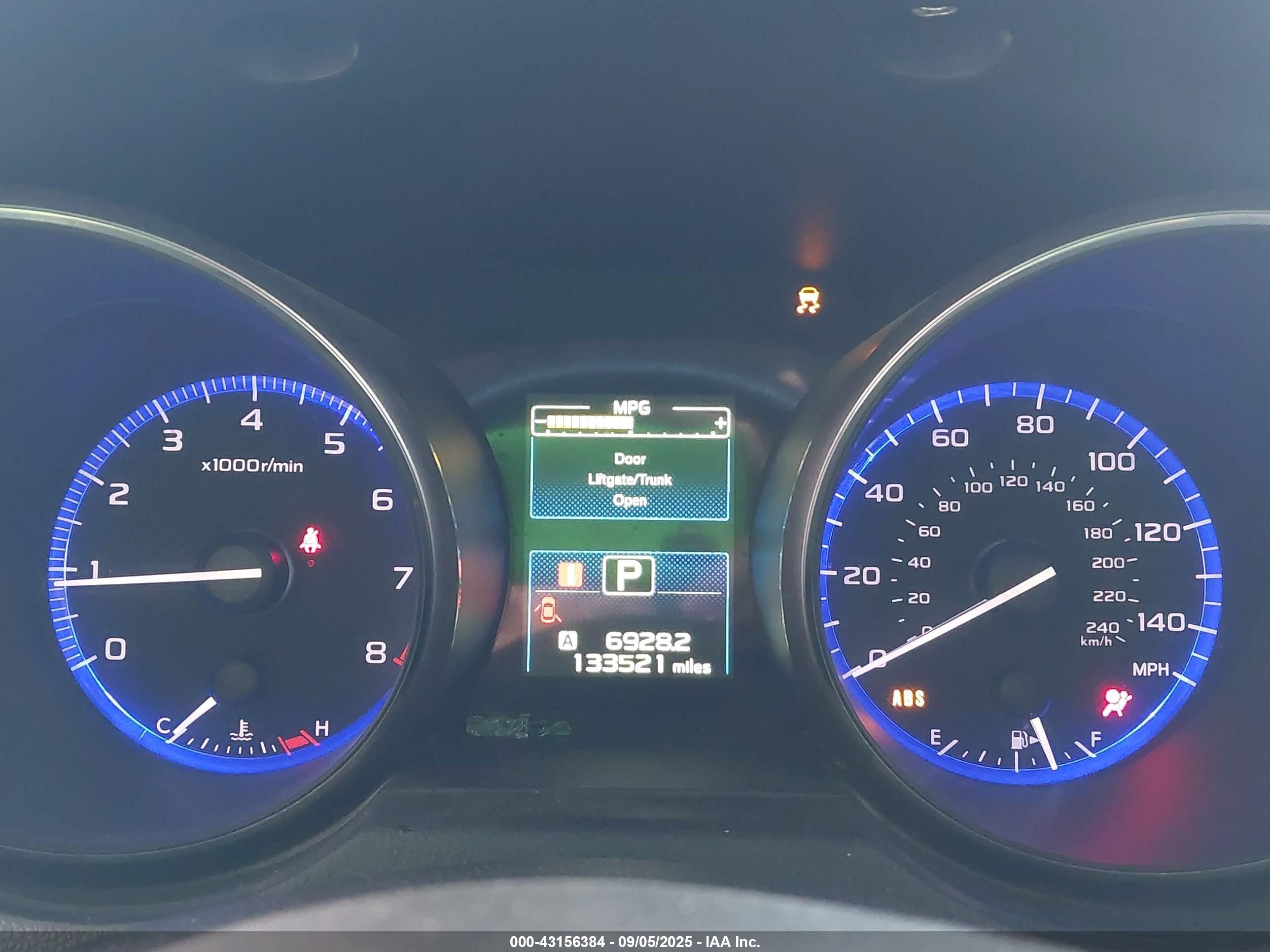 2015 Subaru Outback 2.5i Limited Белый vin: 4S4BSALC6F3259061