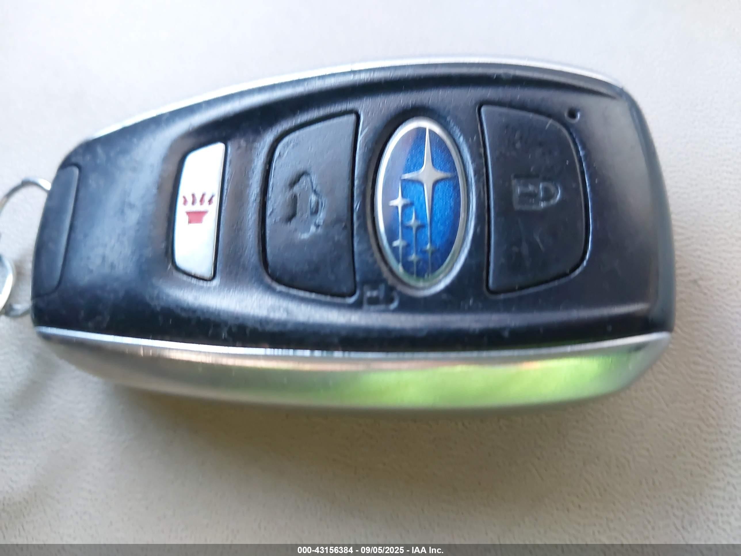 2015 Subaru Outback 2.5i Limited Белый vin: 4S4BSALC6F3259061