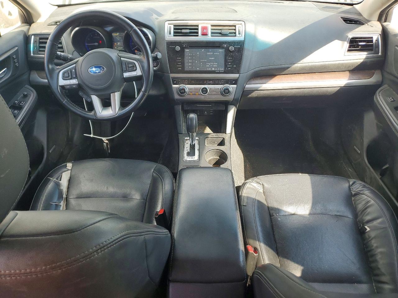 2015 Subaru Outback 2.5i Limited Silver vin: 4S4BSALC6F3273042