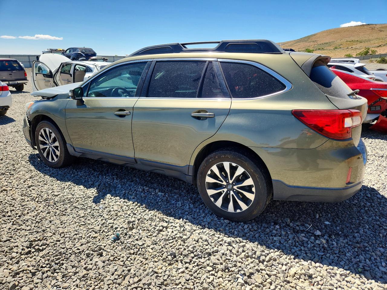 2015 Subaru Outback 2.5i Limited Green vin: 4S4BSALC6F3333319