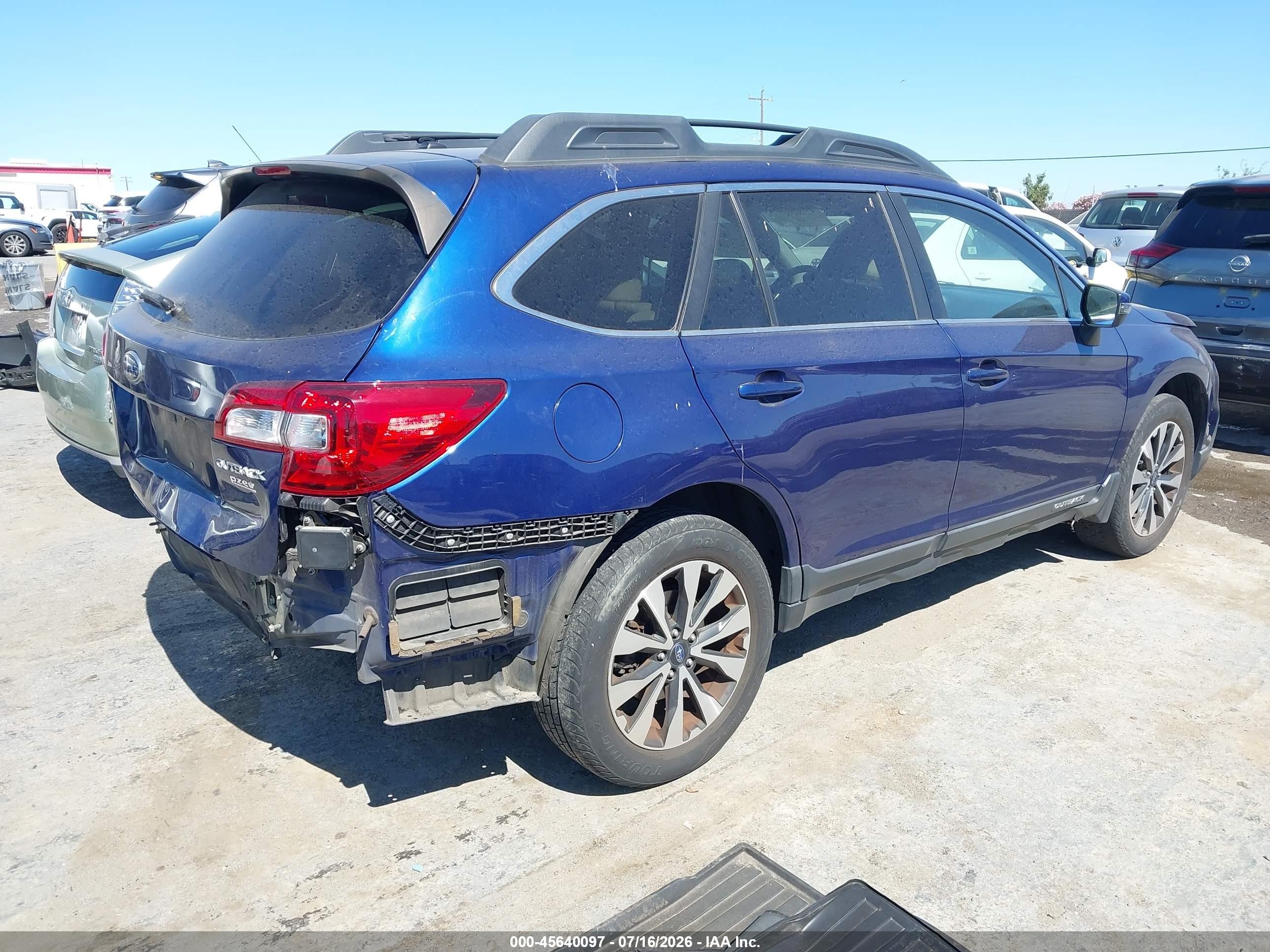 2015 Subaru Outback 2.5i Limited Blue vin: 4S4BSALC7F3324547