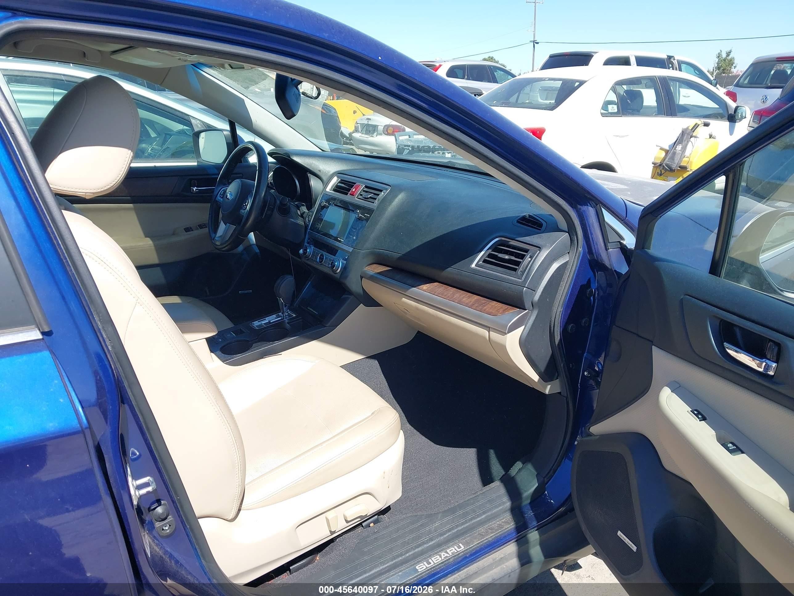 2015 Subaru Outback 2.5i Limited Blue vin: 4S4BSALC7F3324547