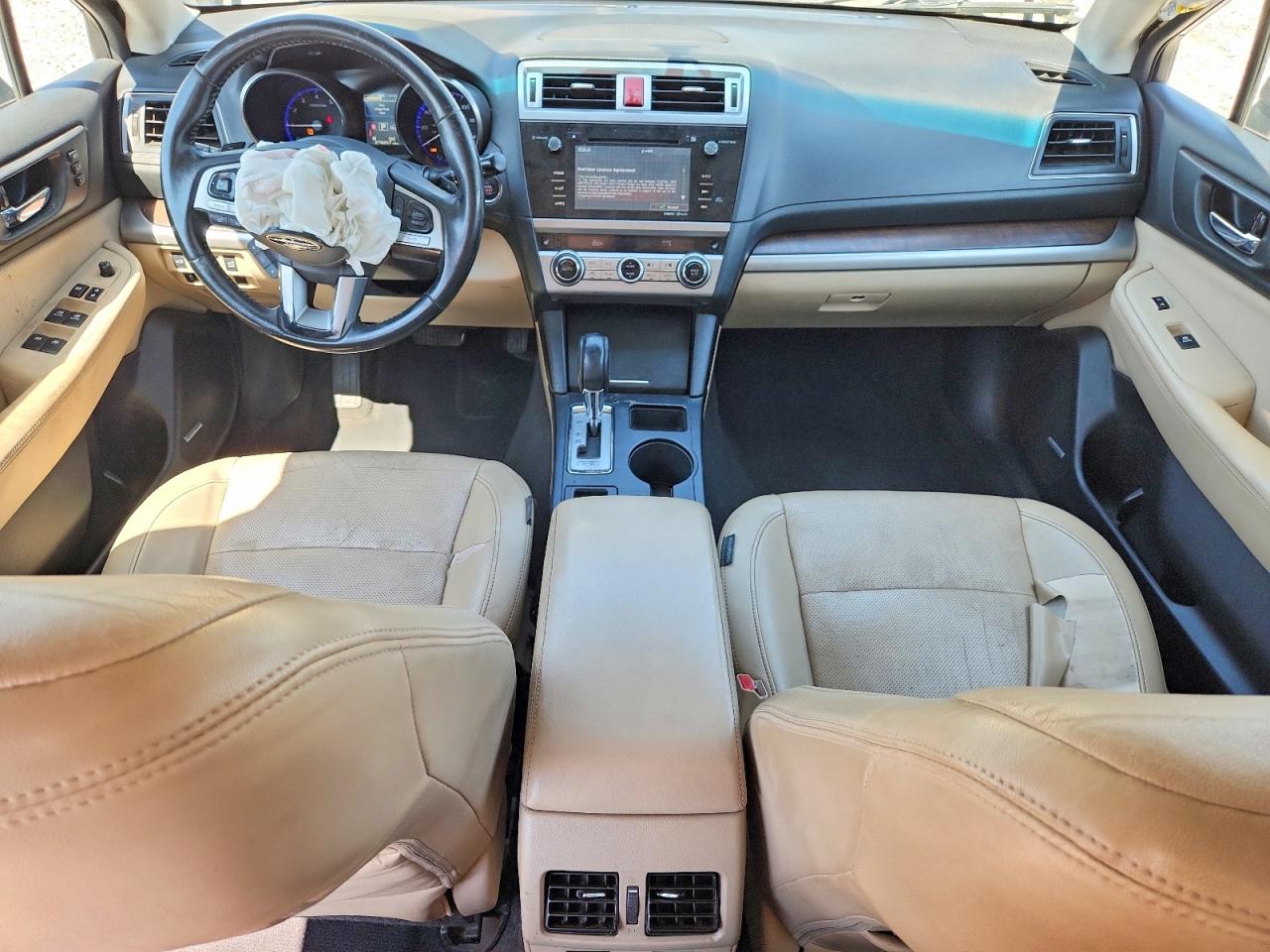2015 Subaru Outback 2.5i Limited Зеленый vin: 4S4BSALC8F3270952