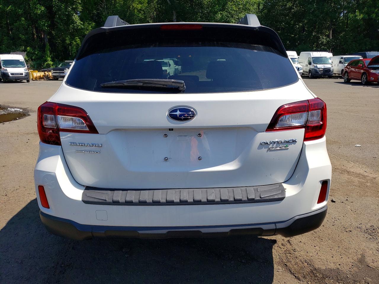 2015 Subaru Outback 2.5i Limited Белый vin: 4S4BSALC9F3216088