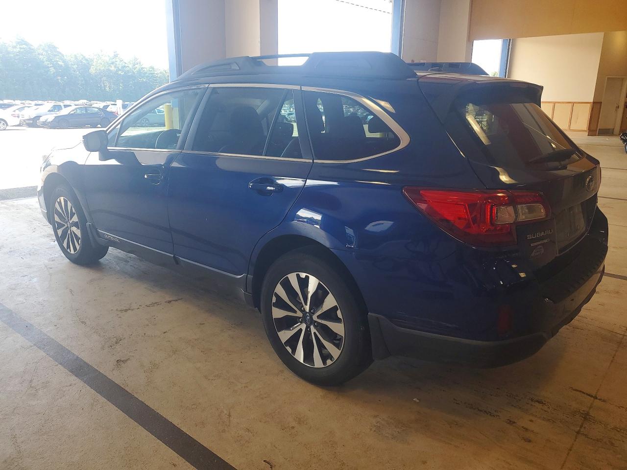 2015 Subaru Outback 2.5i Limited Blue vin: 4S4BSALC9F3256896
