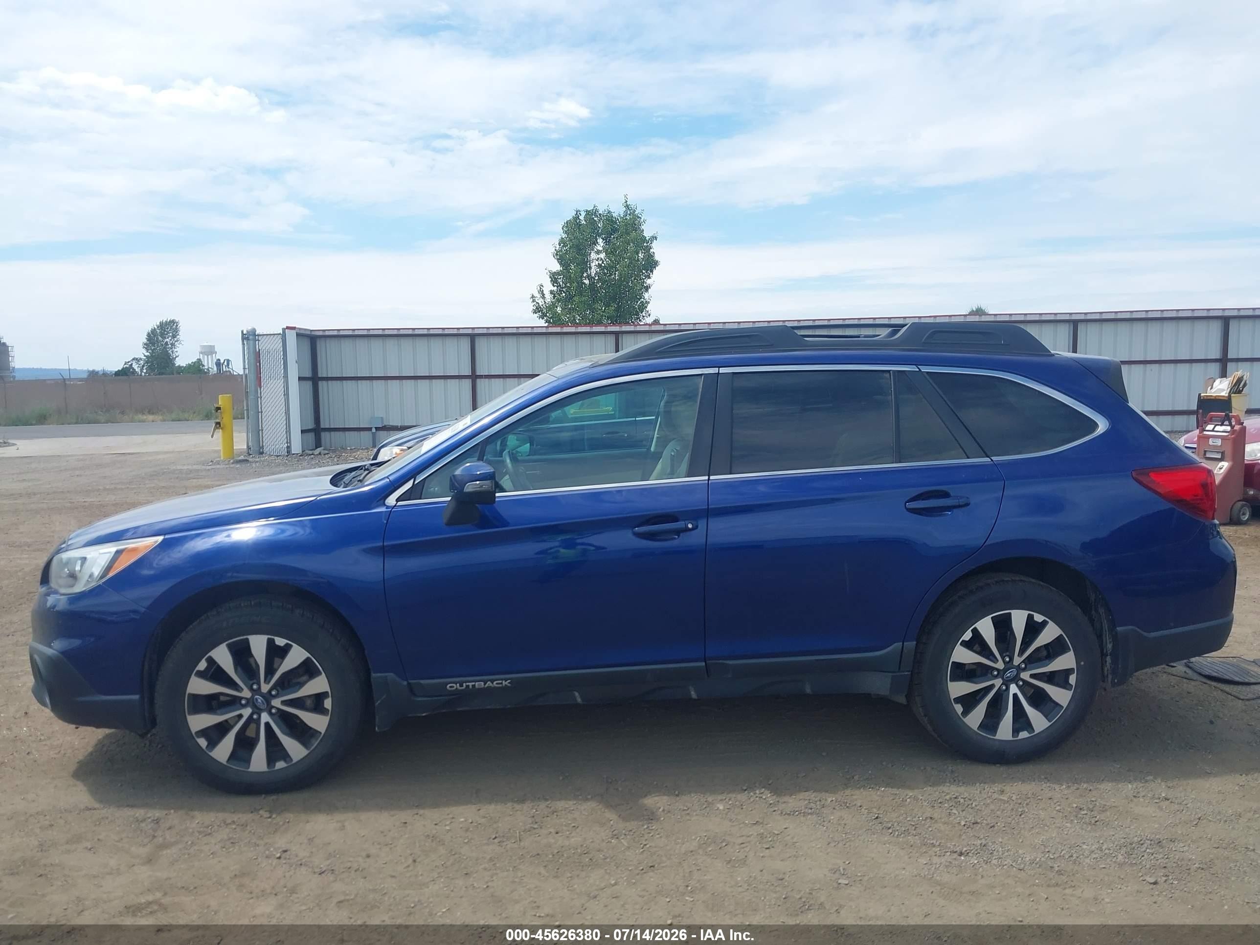 2015 Subaru Outback 2.5i Limited Blue vin: 4S4BSALCXF3217301