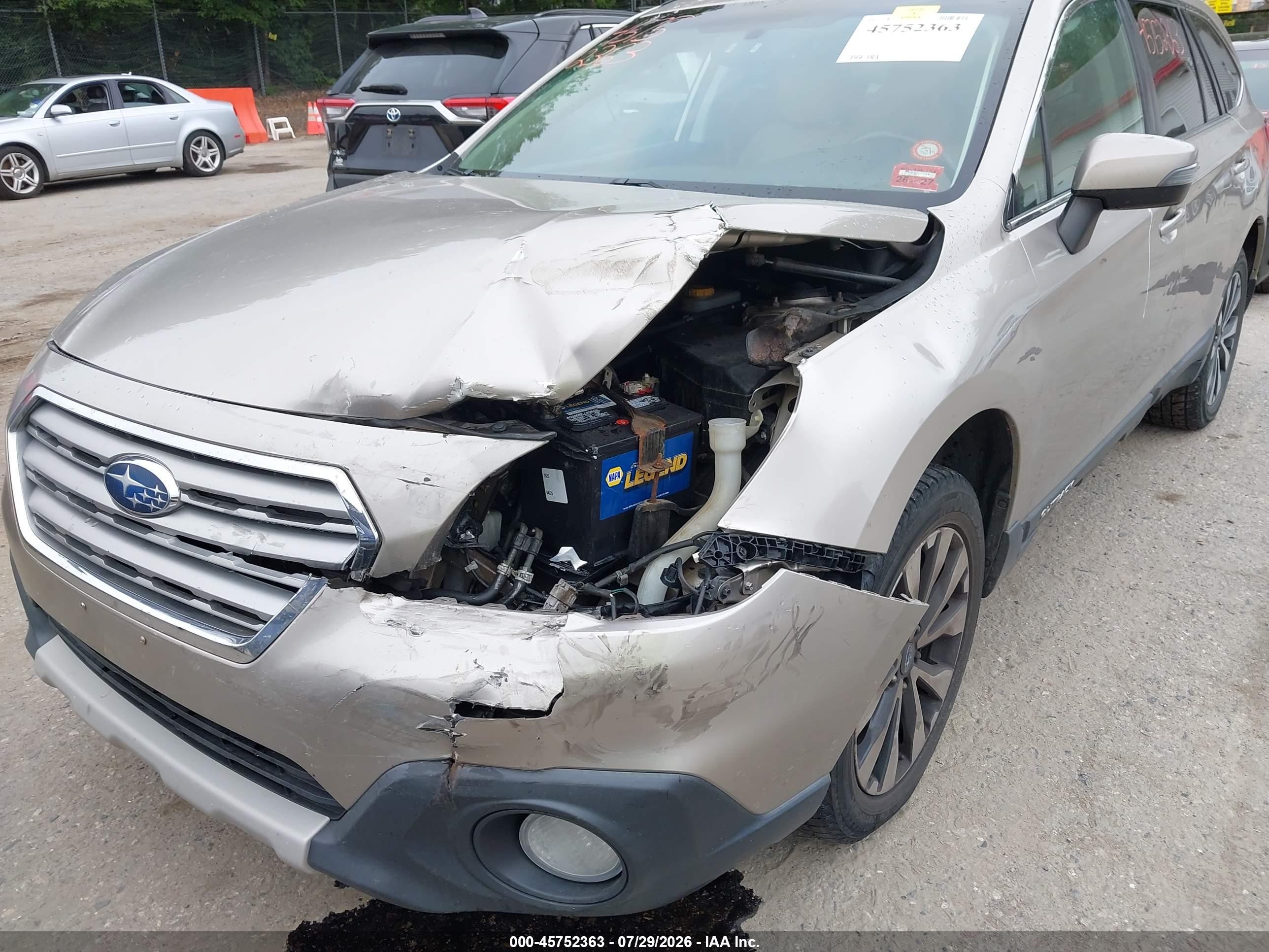 2015 Subaru Outback 2.5i Limited Tan vin: 4S4BSALCXF3219632