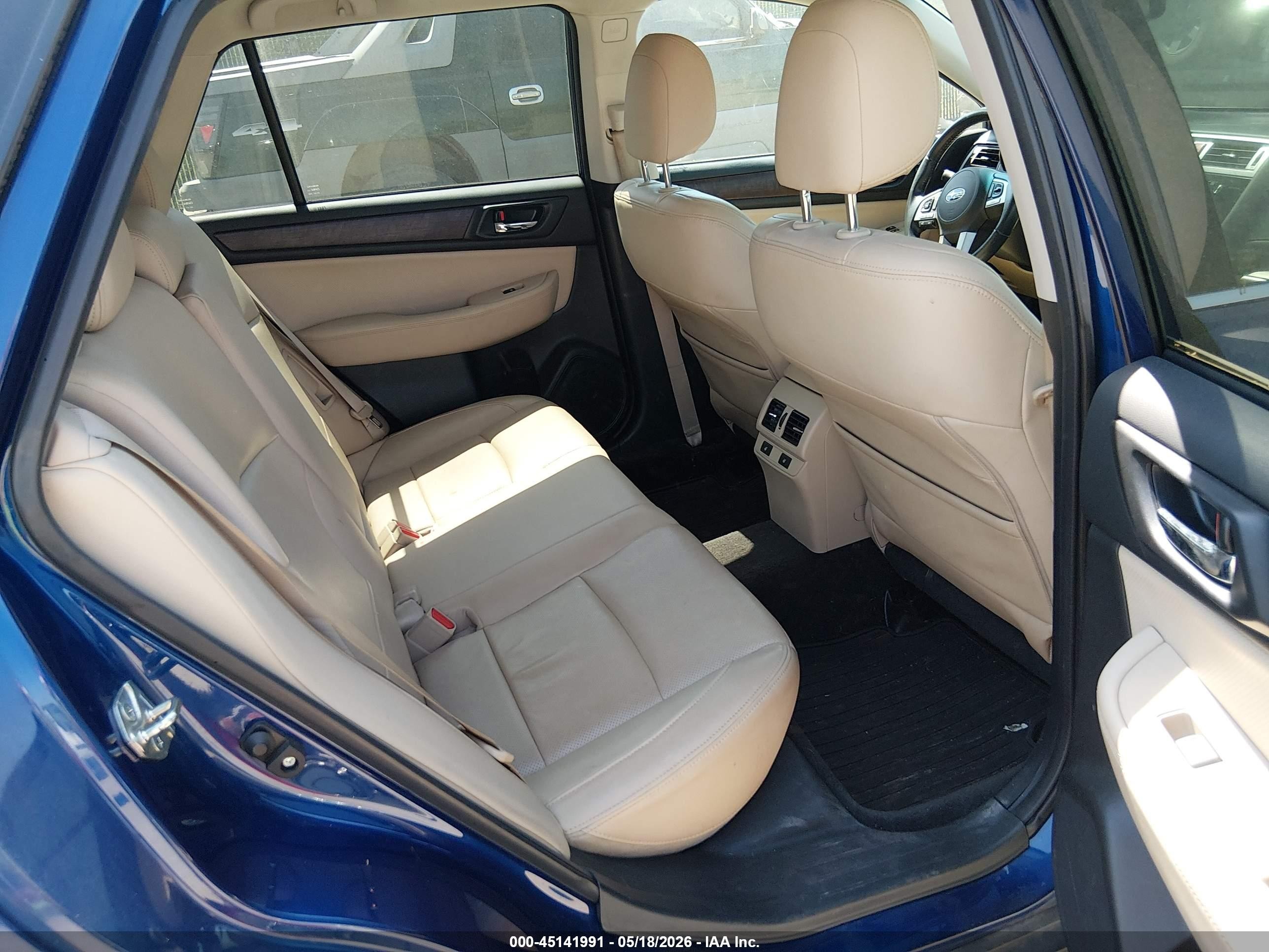 2015 Subaru Outback 2.5i Limited Blue vin: 4S4BSALCXF3221543