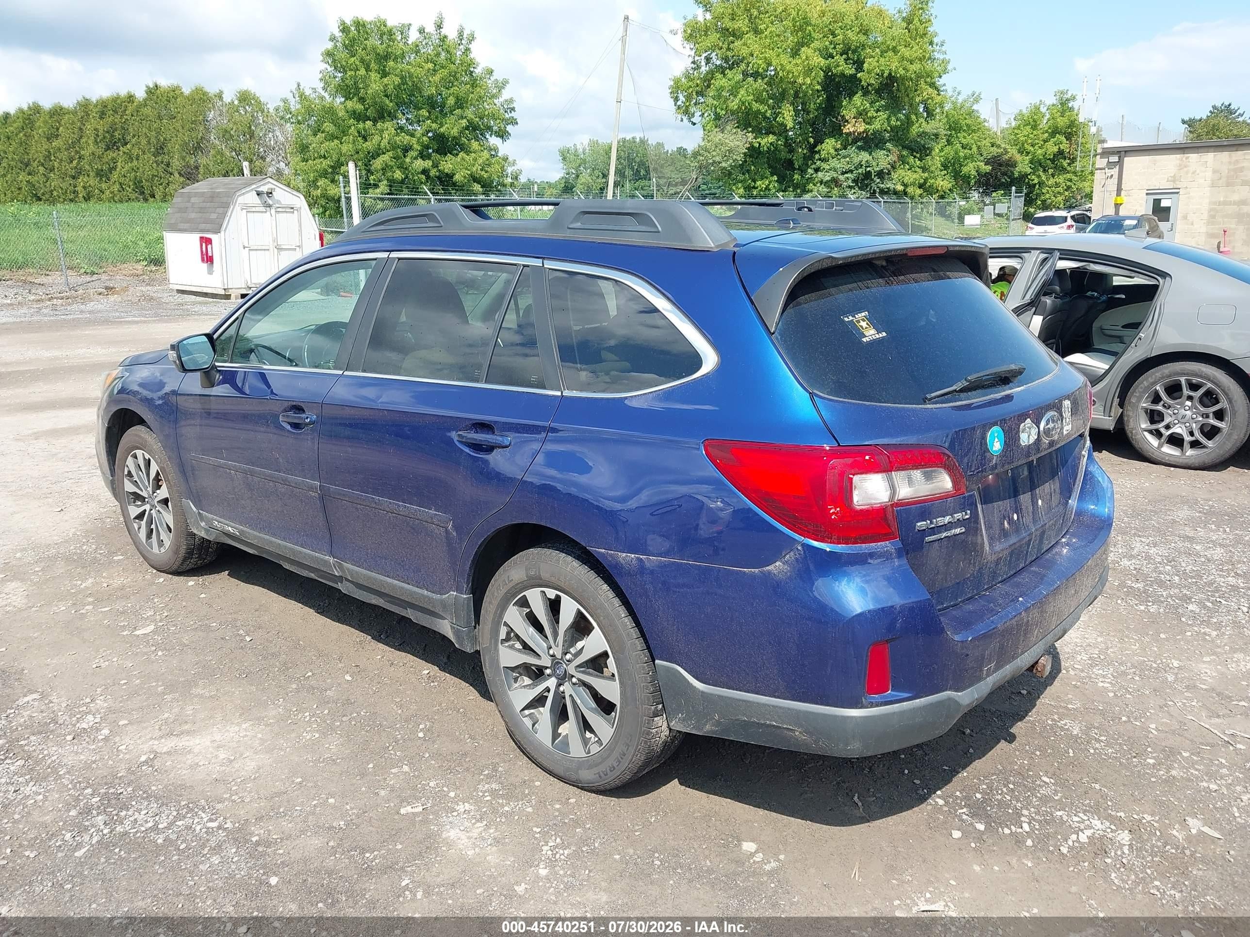 2015 Subaru Outback 2.5i Limited Blue vin: 4S4BSALCXF3225527