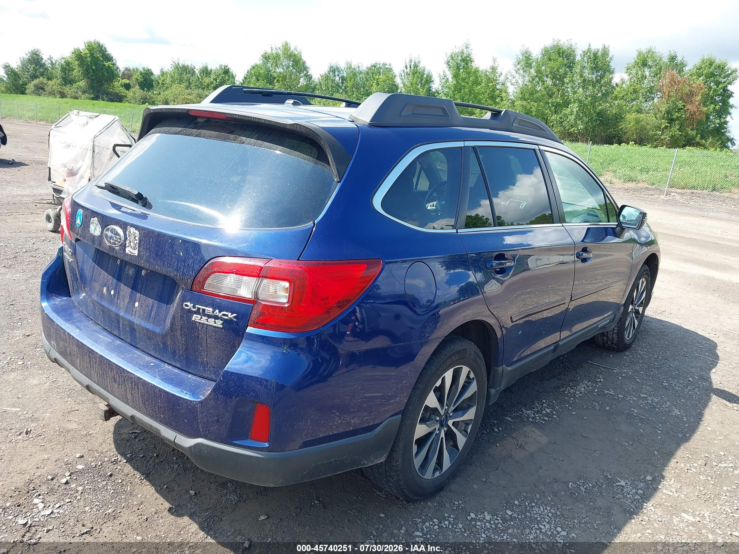 2015 Subaru Outback 2.5i Limited Blue vin: 4S4BSALCXF3225527