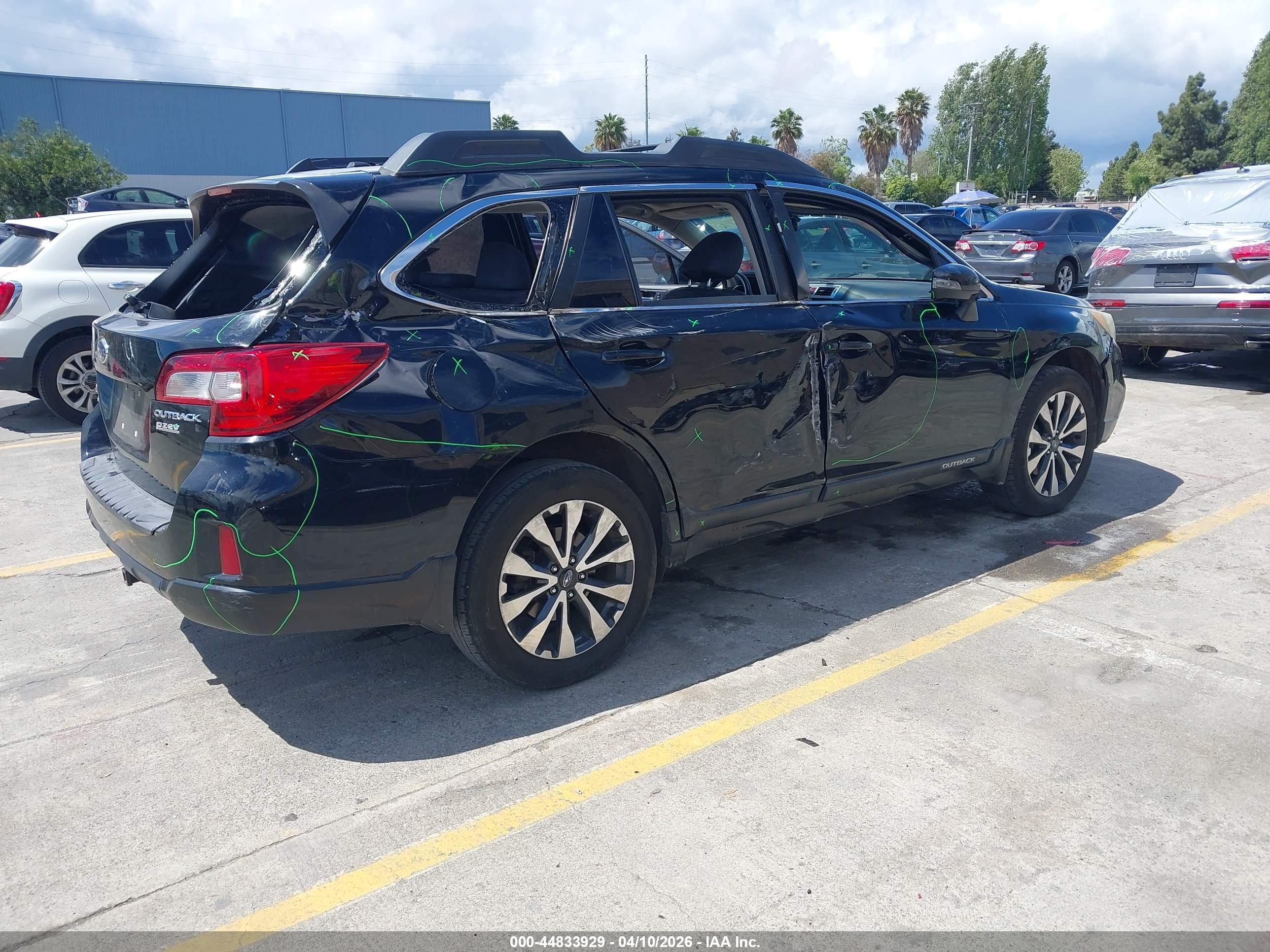 2015 Subaru Outback 2.5i Limited Black vin: 4S4BSALCXF3256549