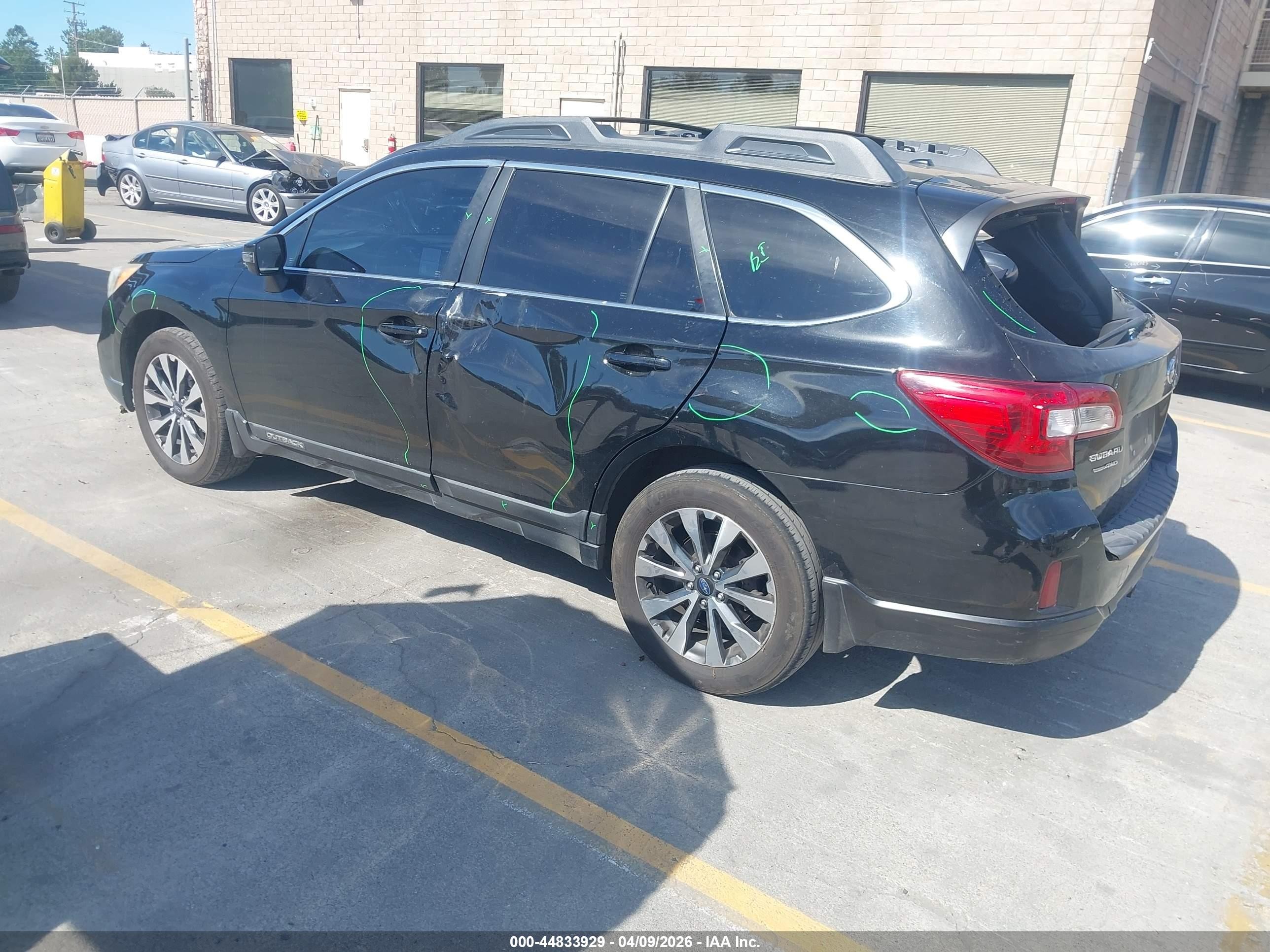 2015 Subaru Outback 2.5i Limited Black vin: 4S4BSALCXF3256549
