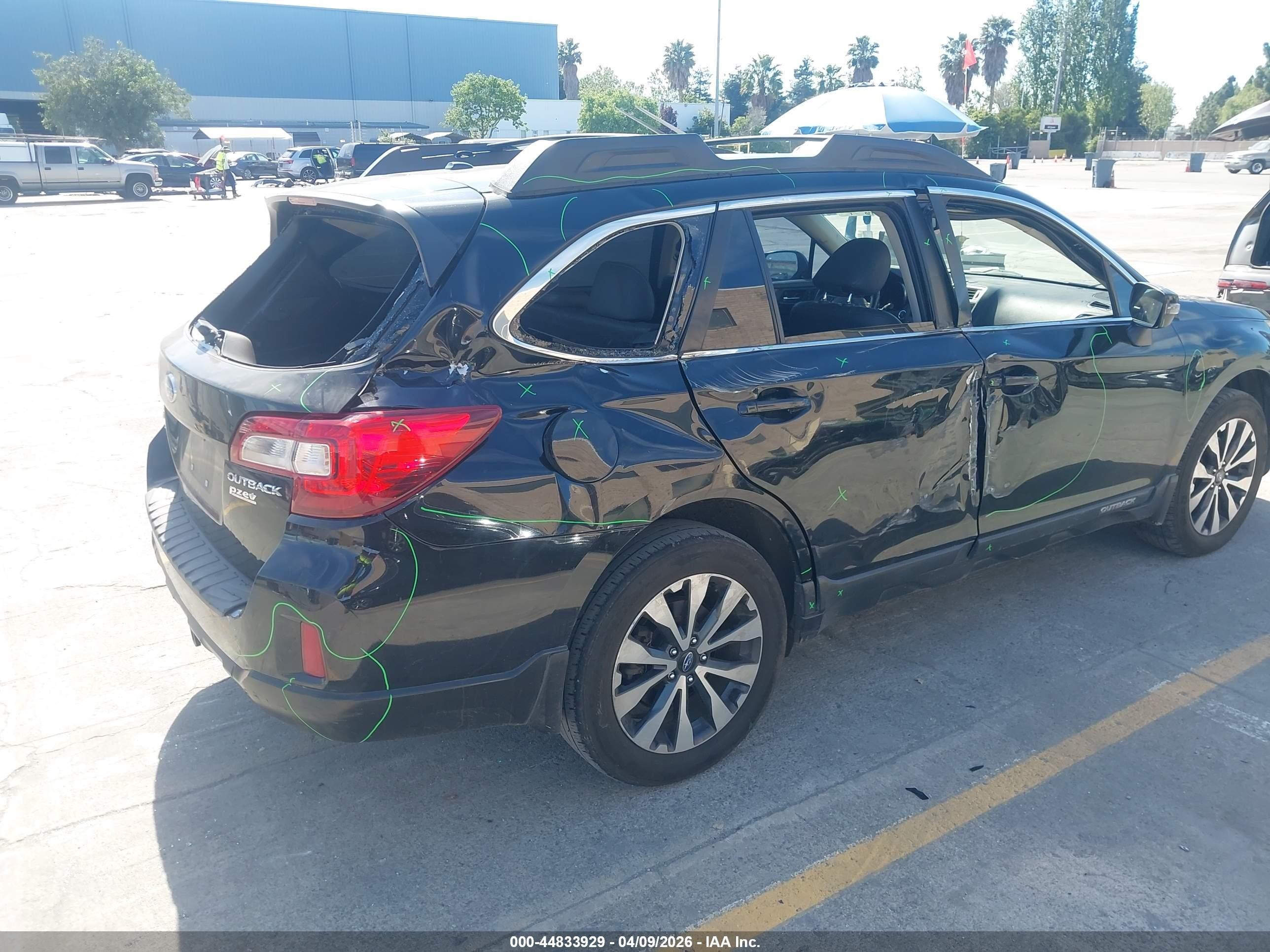 2015 Subaru Outback 2.5i Limited Black vin: 4S4BSALCXF3256549