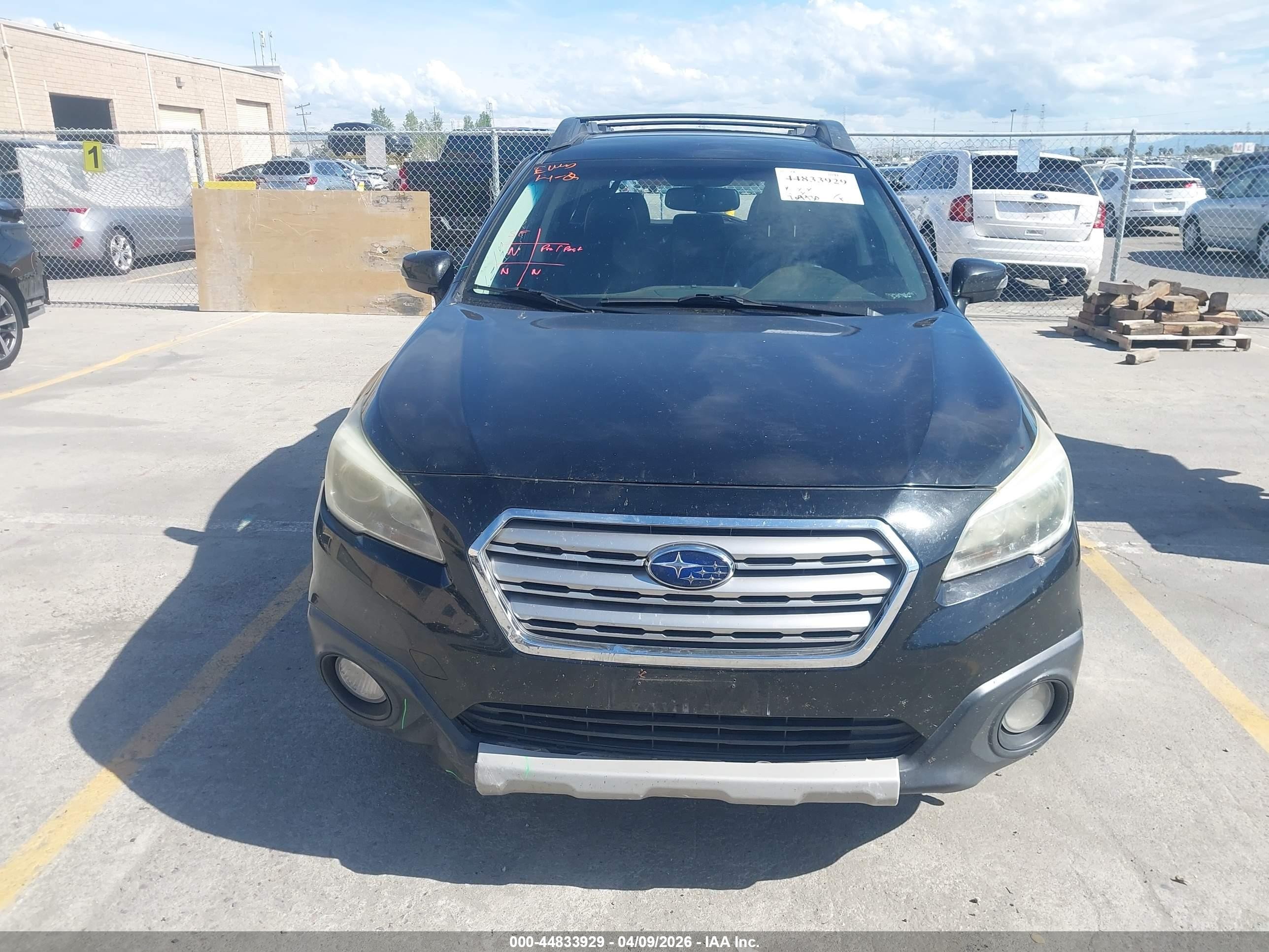2015 Subaru Outback 2.5i Limited Black vin: 4S4BSALCXF3256549