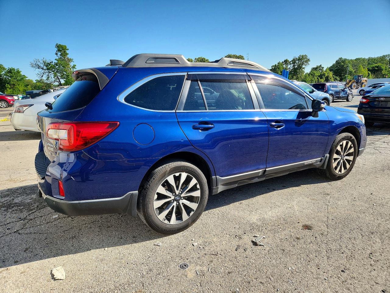 2017 Subaru Outback 2.5i Limited Blue vin: 4S4BSANC0H3208106