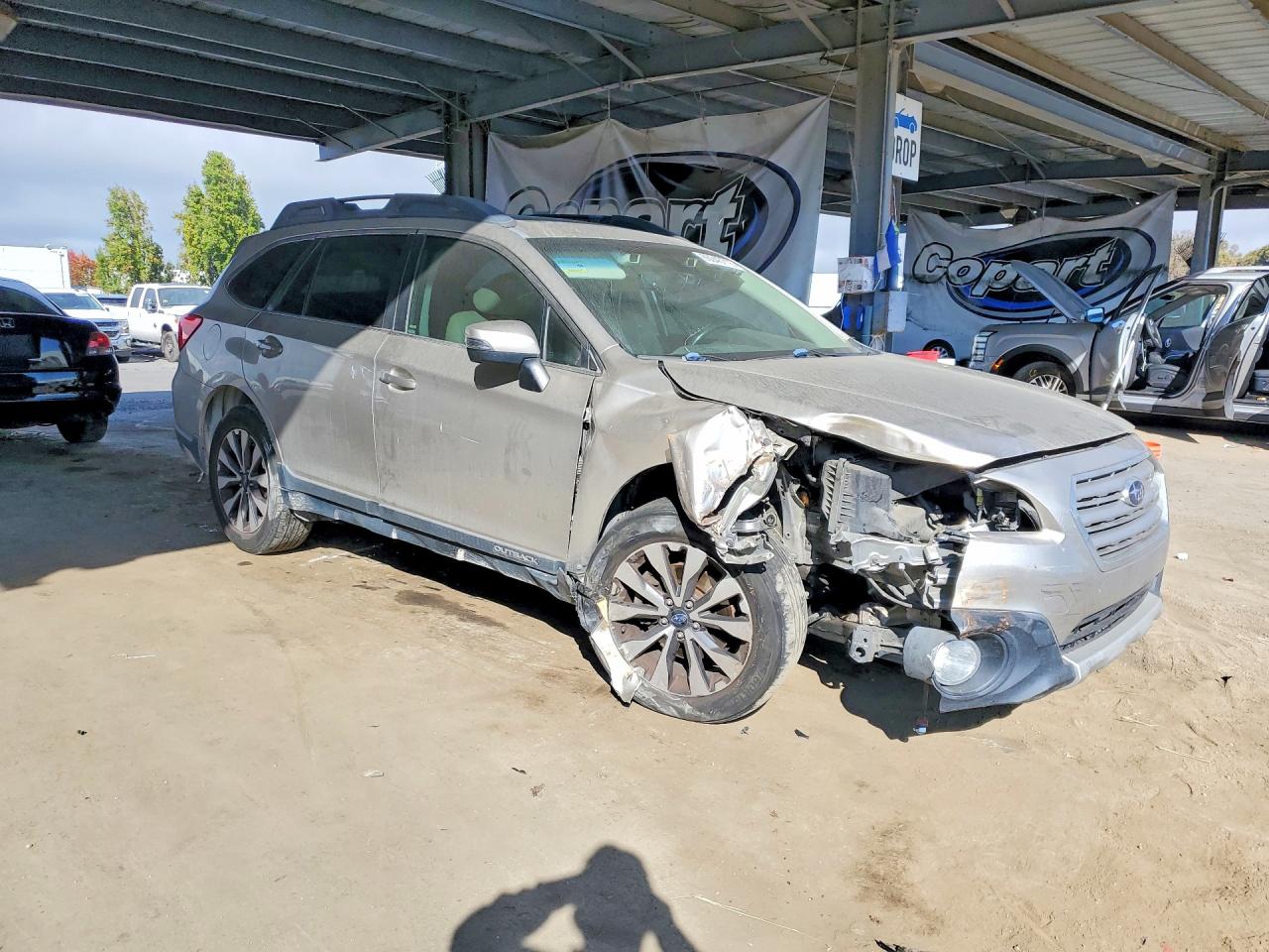 2017 Subaru Outback 2.5i Limited Gold vin: 4S4BSANC0H3228498