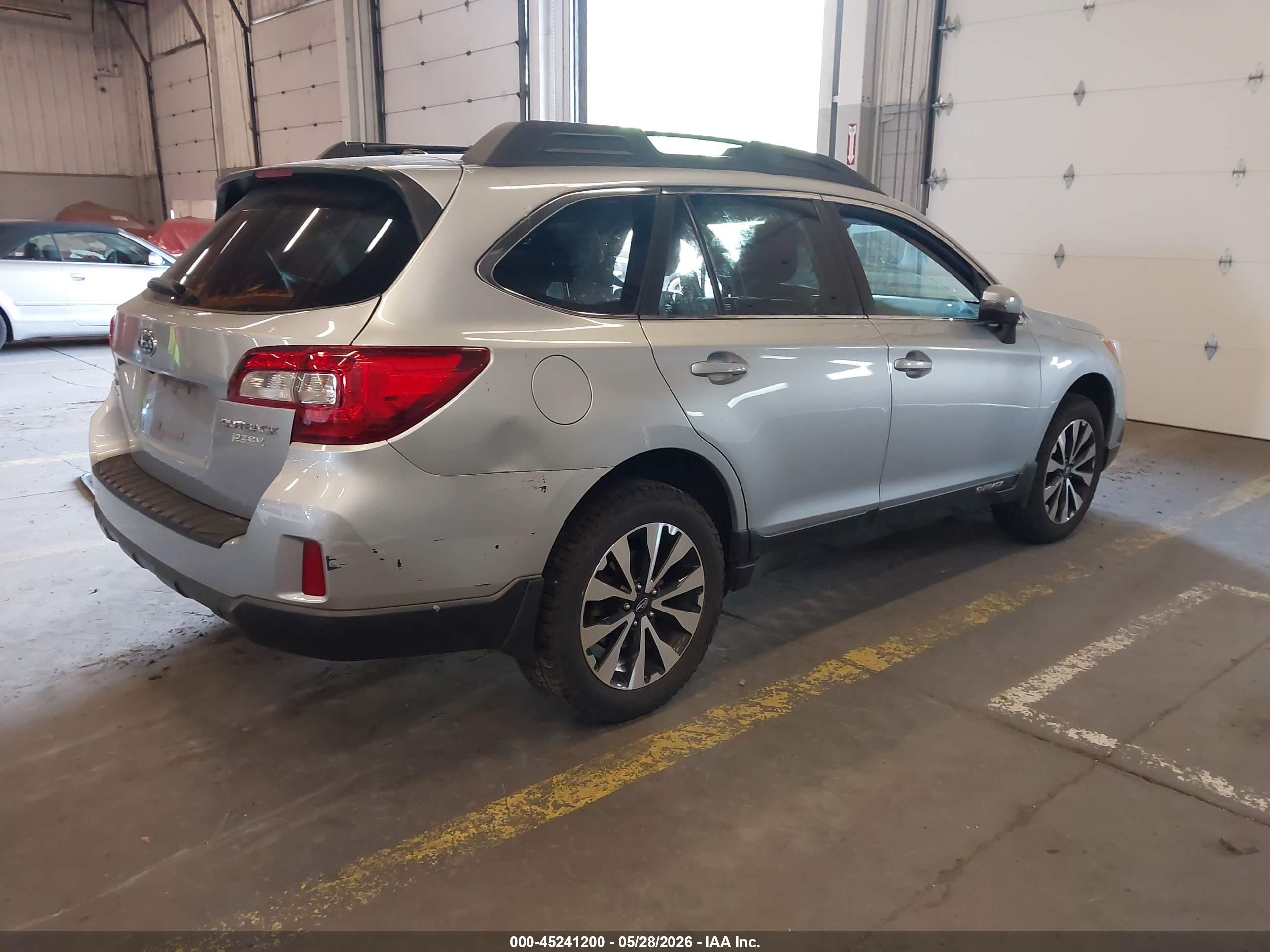 2015 Subaru Outback 2.5i Limited Gray vin: 4S4BSANC1F3290599