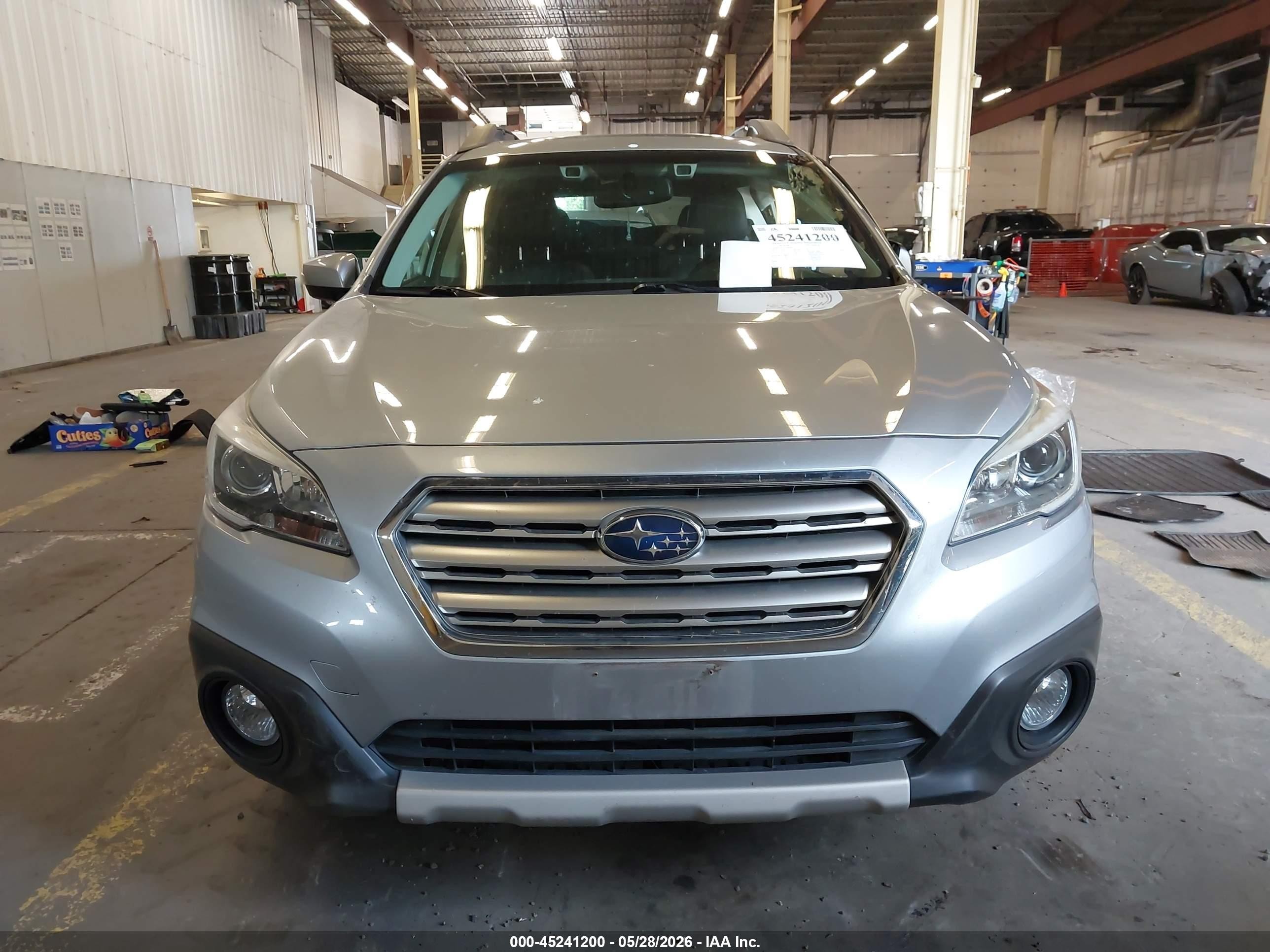 2015 Subaru Outback 2.5i Limited Gray vin: 4S4BSANC1F3290599