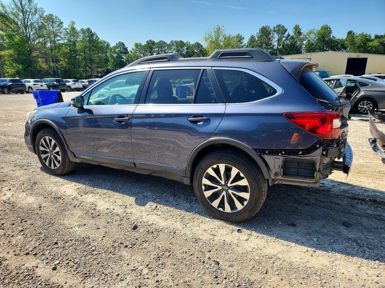 2015 Subaru Outback 2.5i Limited Gray vin: 4S4BSANC1F3318028