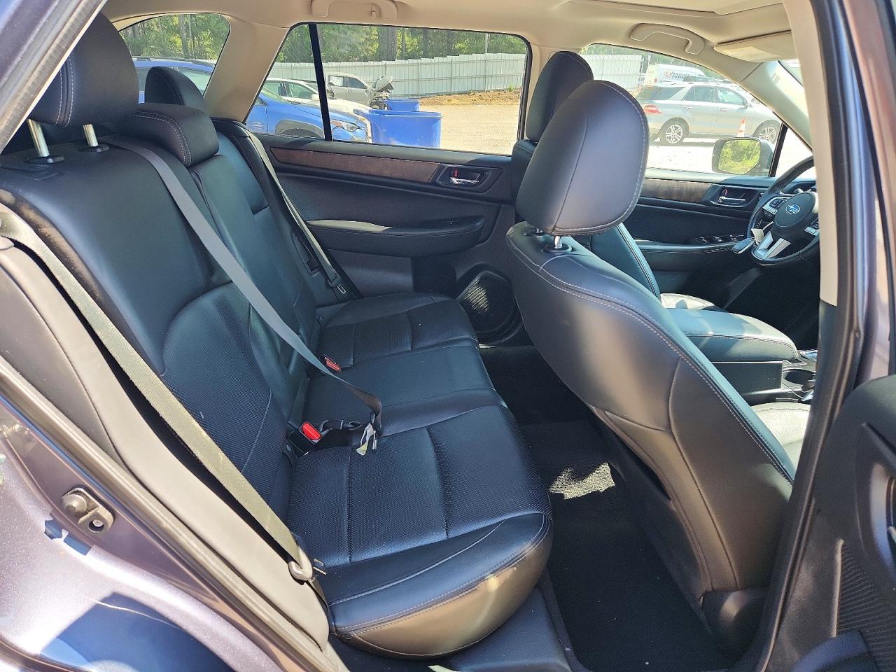 2015 Subaru Outback 2.5i Limited Gray vin: 4S4BSANC1F3318028