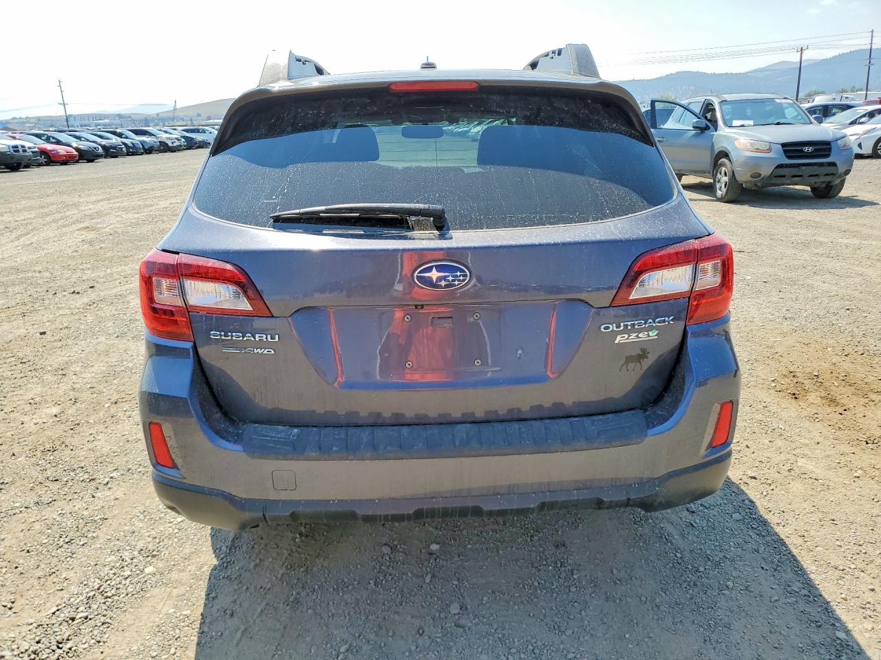 2015 Subaru Outback 2.5i Limited Blue vin: 4S4BSANC1F3329367