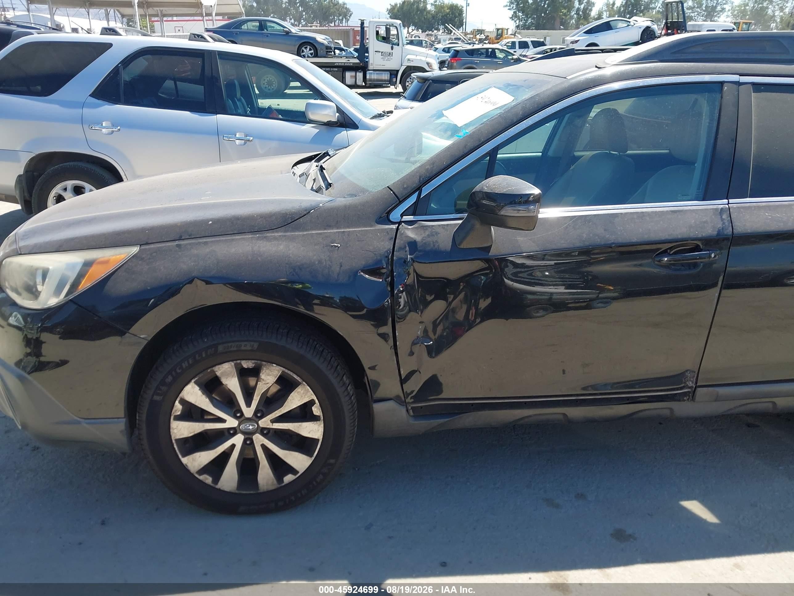 2015 Subaru Outback 2.5i Limited Black vin: 4S4BSANC1F3357881