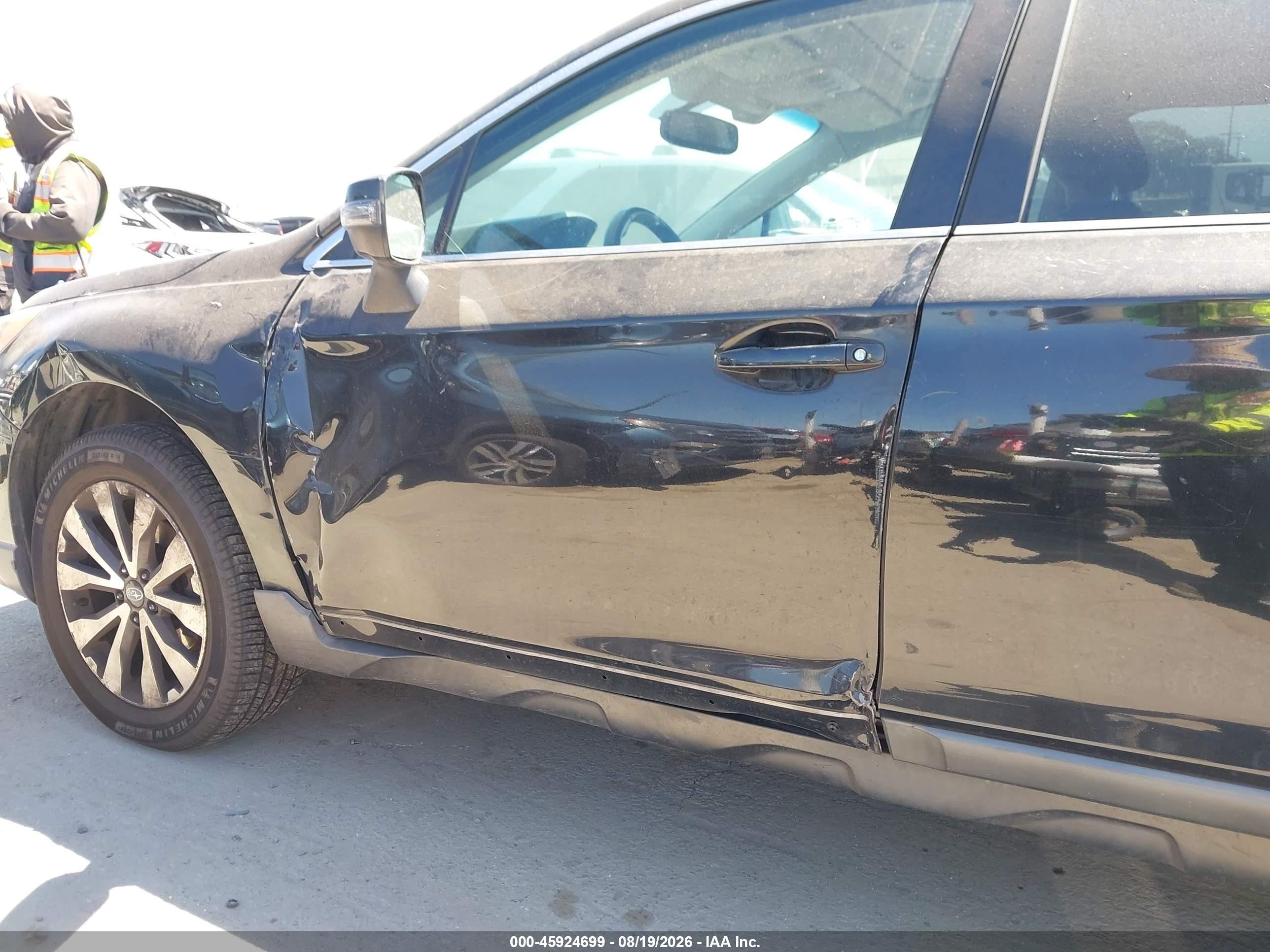 2015 Subaru Outback 2.5i Limited Black vin: 4S4BSANC1F3357881