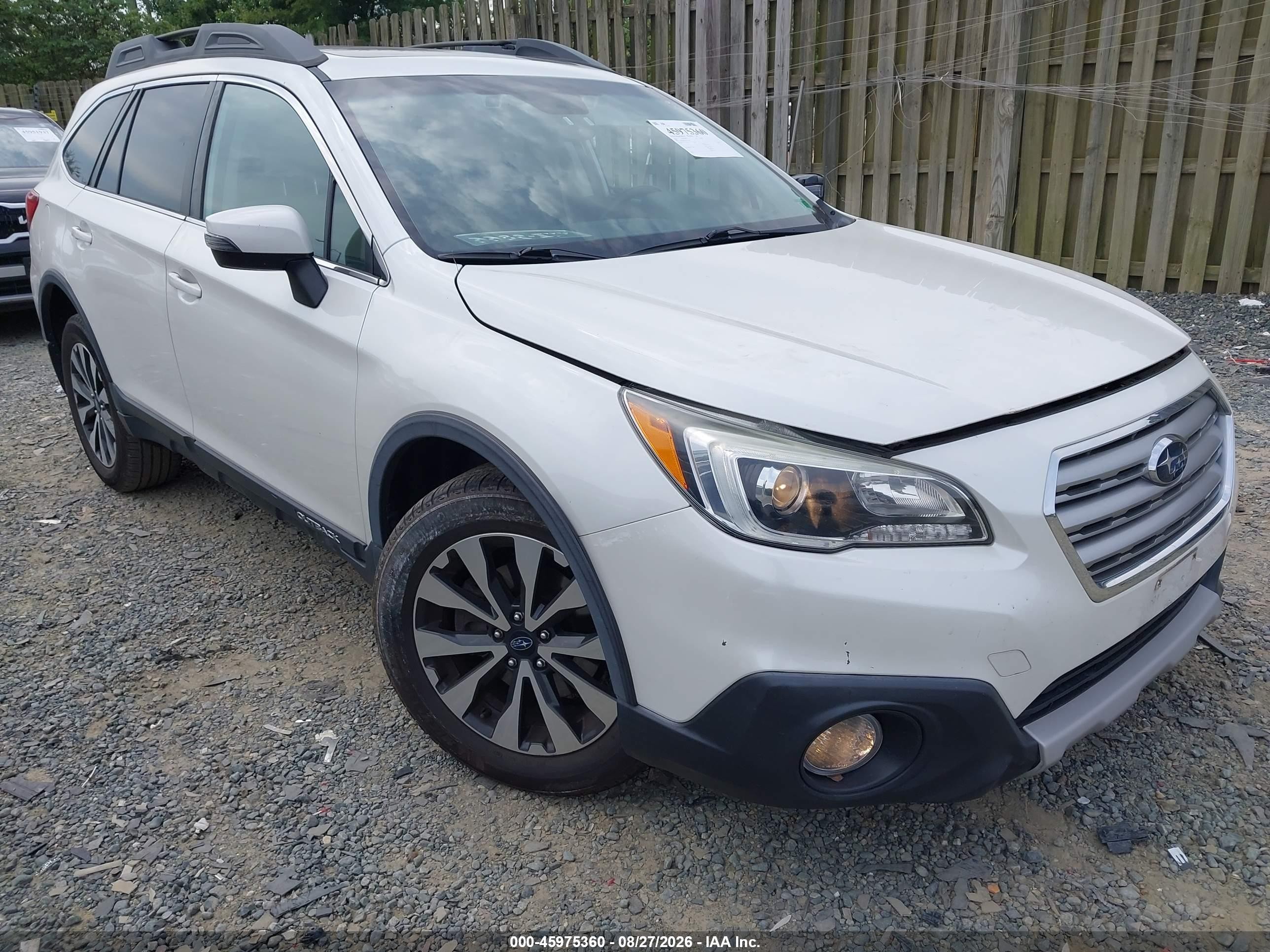 2016 Subaru Outback 2.5i Limited White vin: 4S4BSANC1G3214589