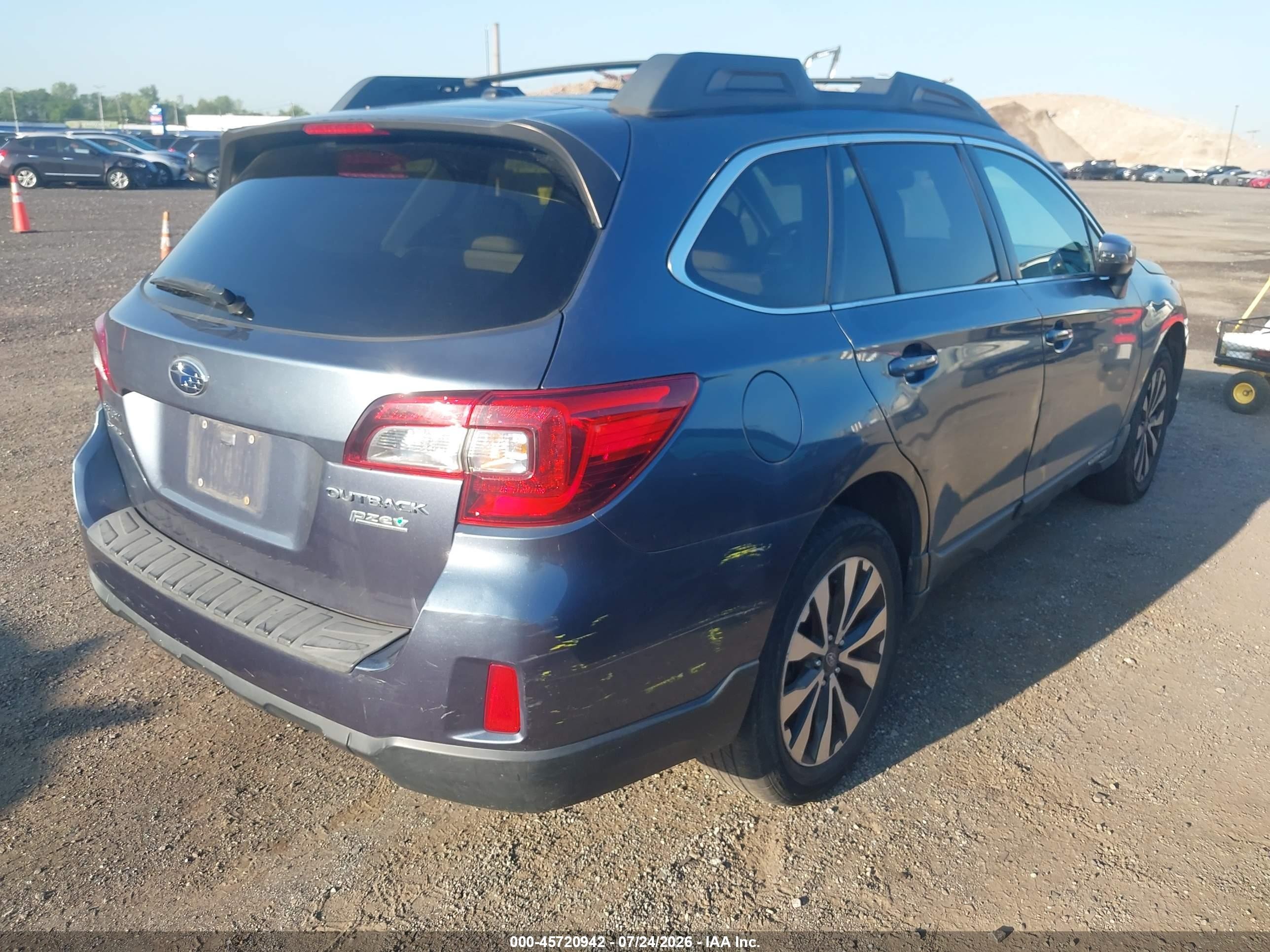 2015 Subaru Outback 2.5i Limited Blue vin: 4S4BSANC2F3258132