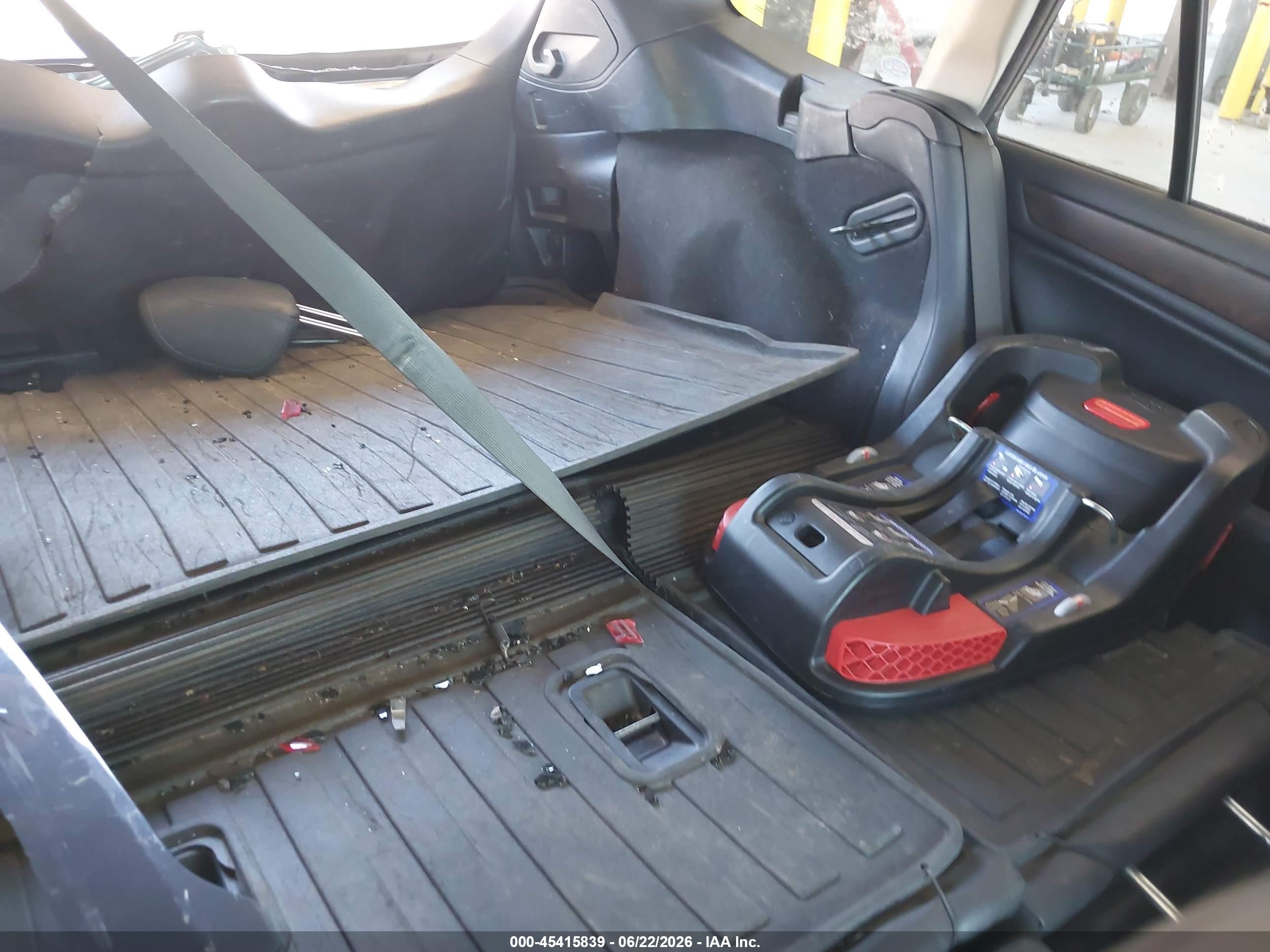 2015 Subaru Outback 2.5i Limited Gray vin: 4S4BSANC2F3291339