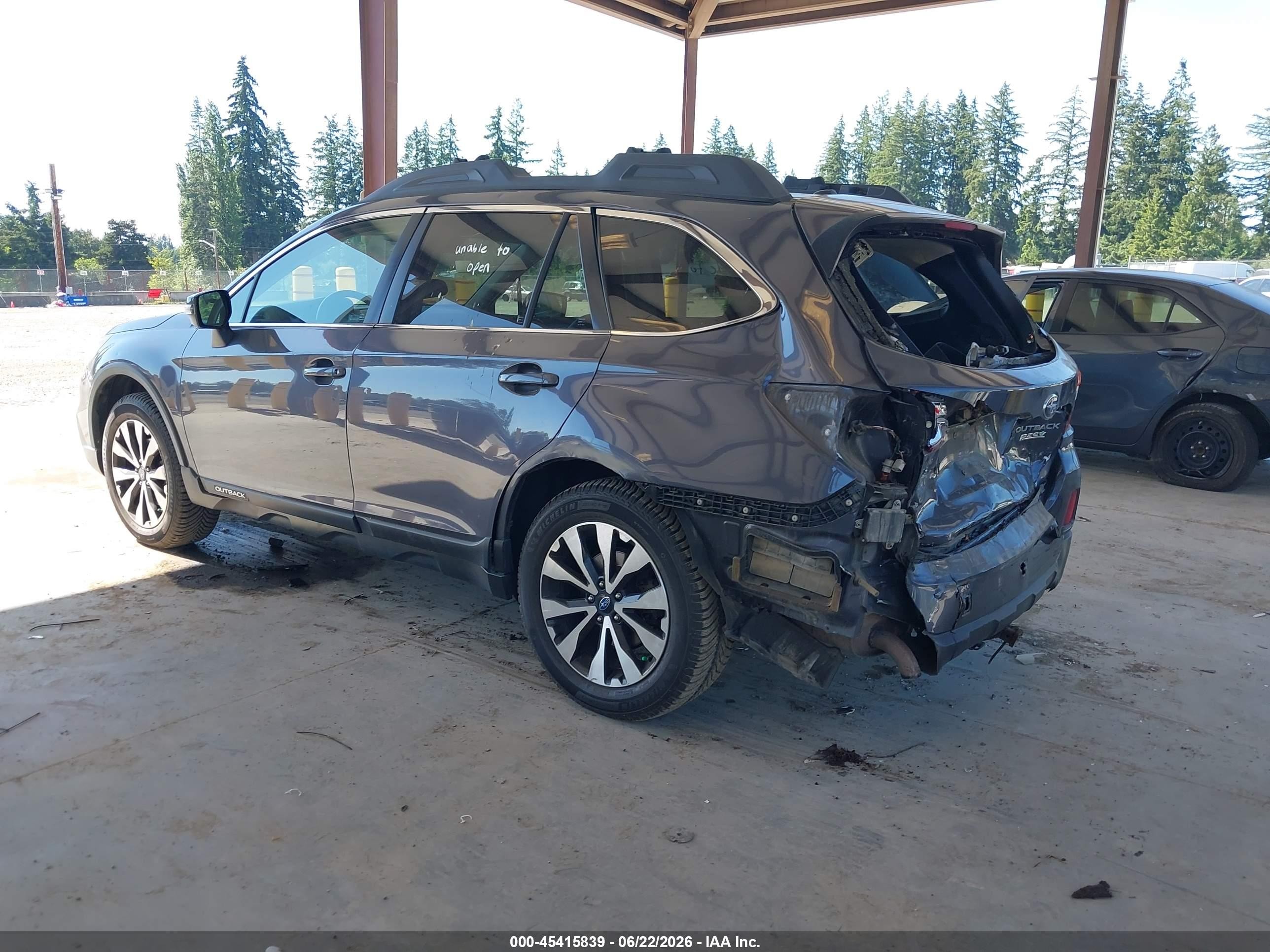 2015 Subaru Outback 2.5i Limited Gray vin: 4S4BSANC2F3291339