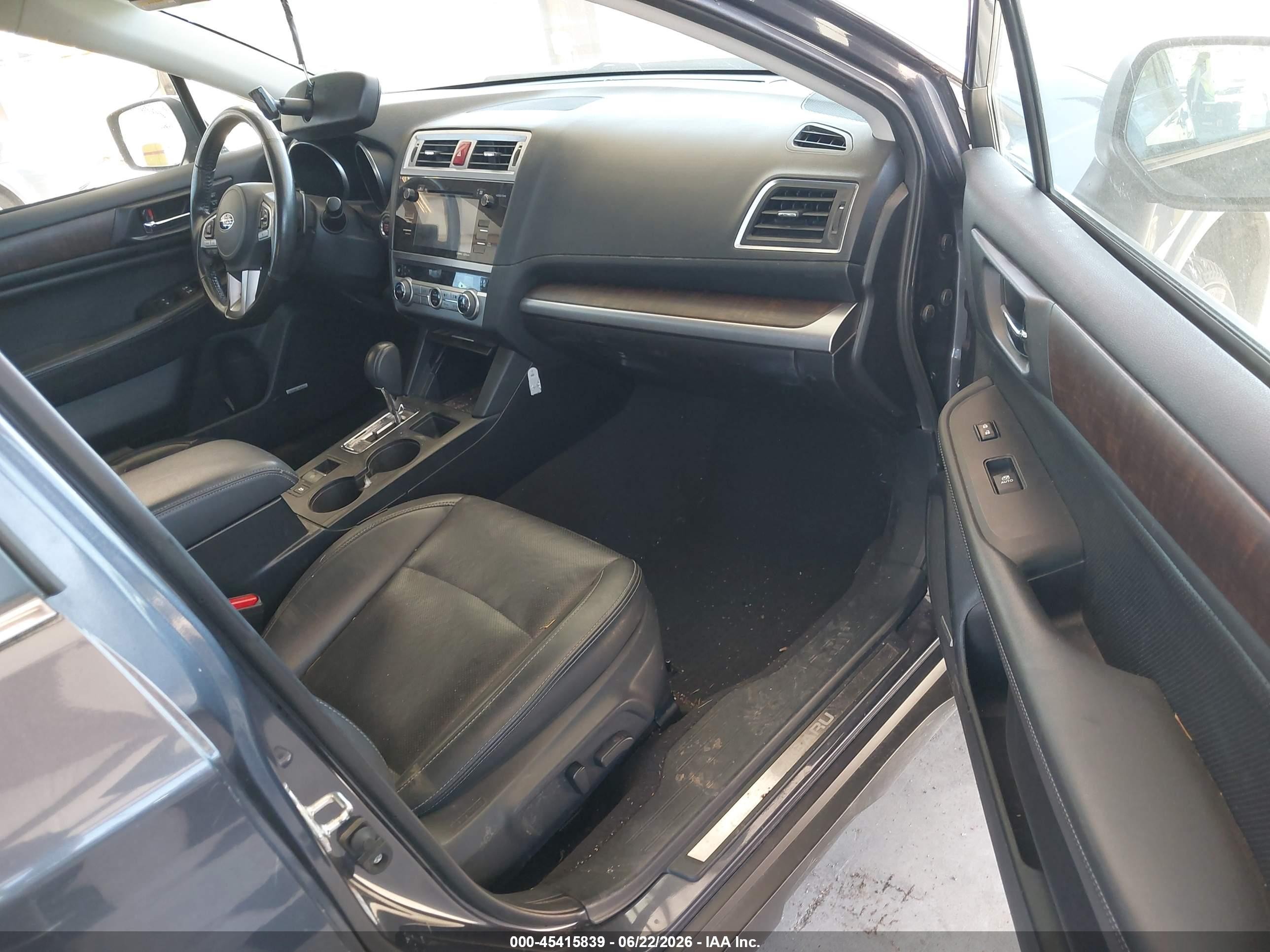 2015 Subaru Outback 2.5i Limited Gray vin: 4S4BSANC2F3291339