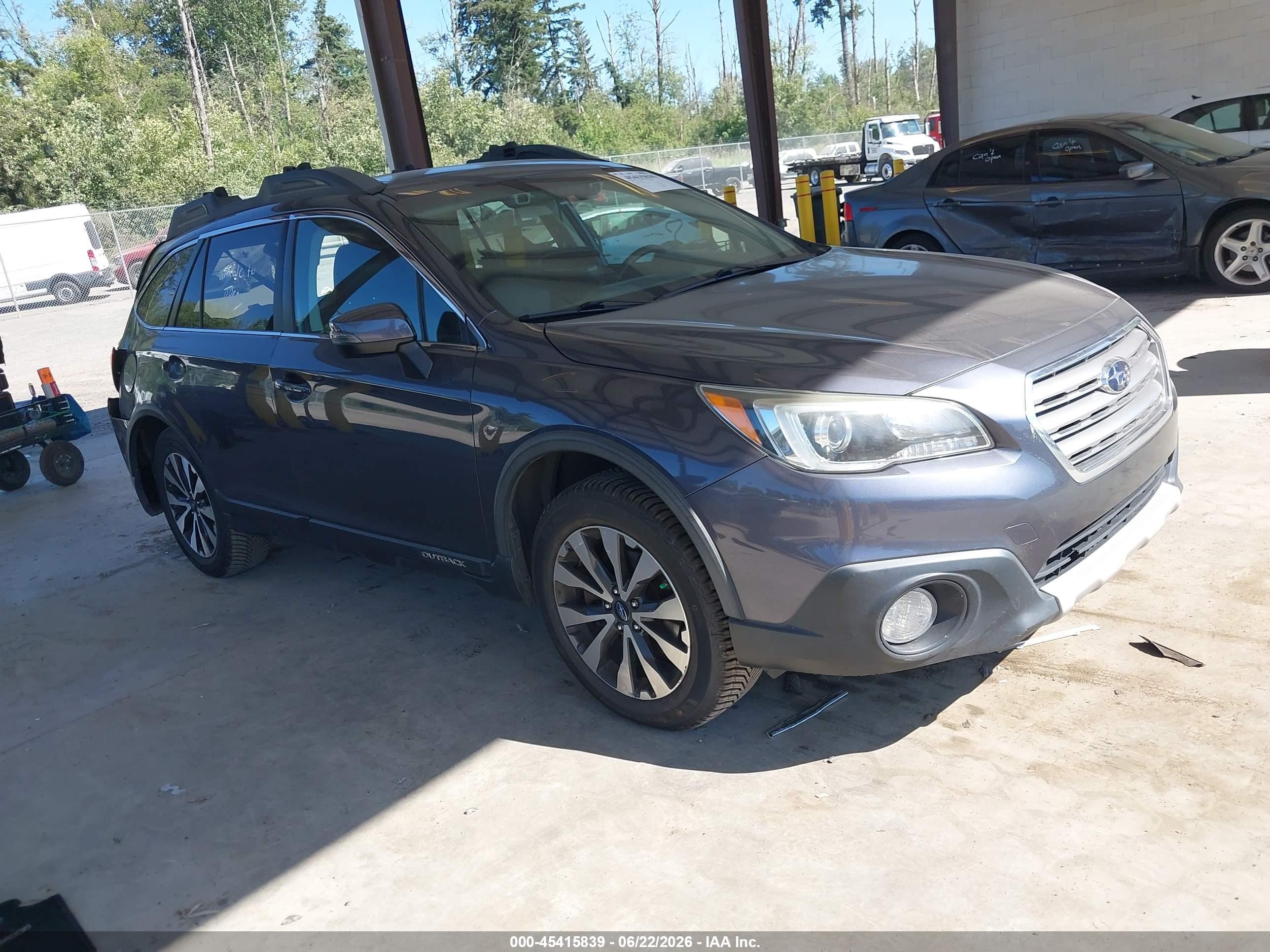 2015 Subaru Outback 2.5i Limited Gray vin: 4S4BSANC2F3291339