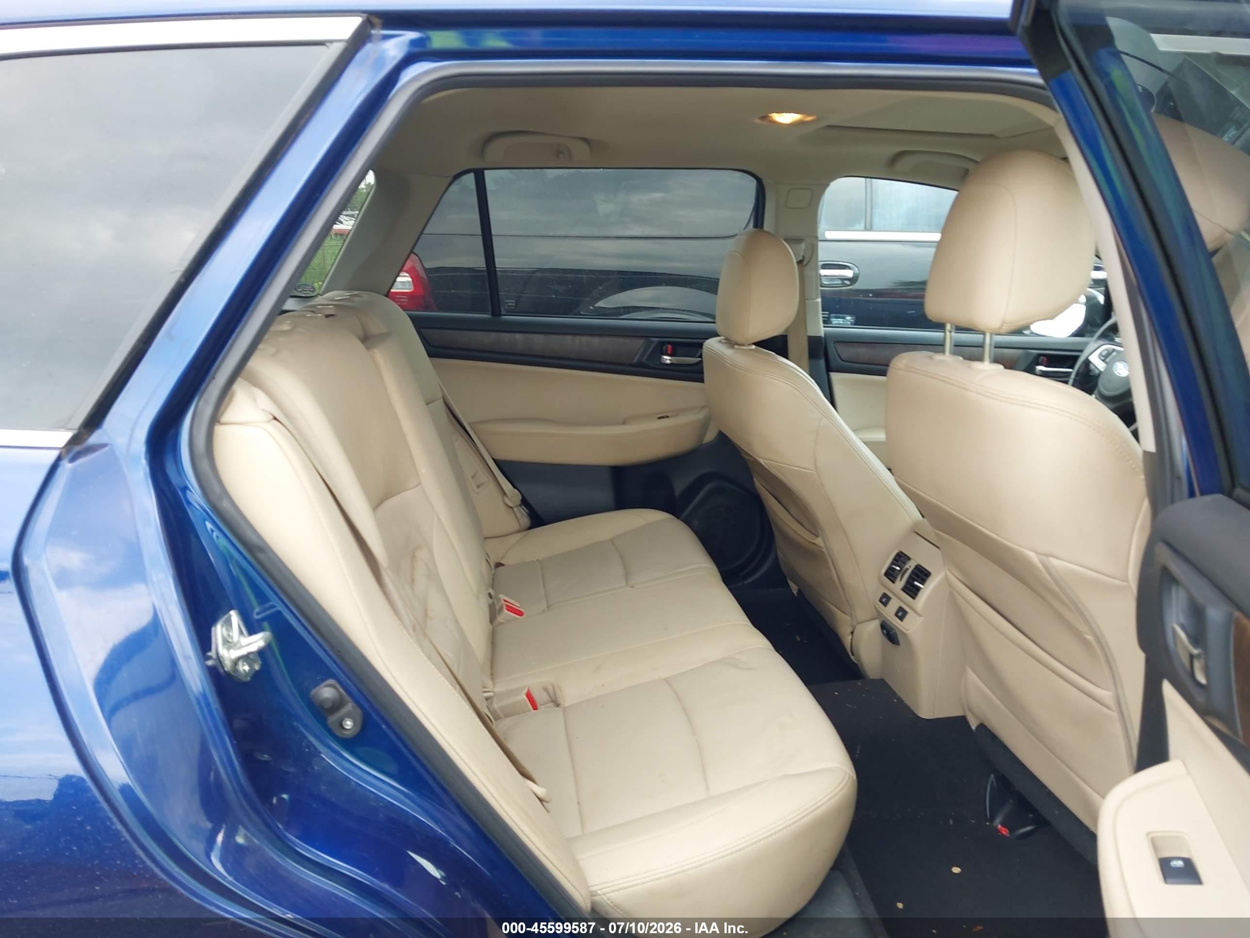 2015 Subaru Outback 2.5i Limited Синий vin: 4S4BSANC2F3315963