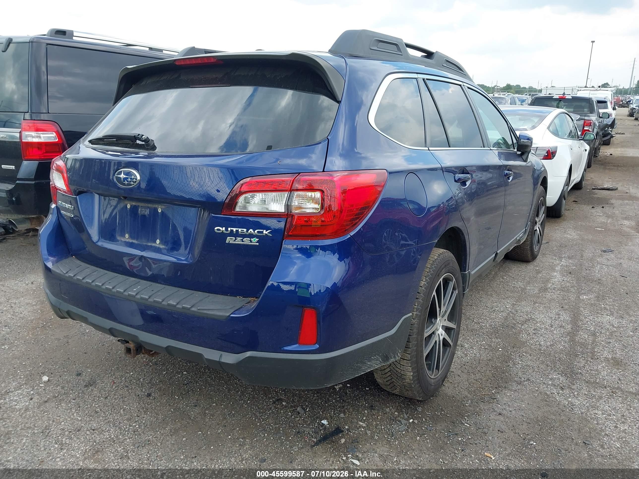 2015 Subaru Outback 2.5i Limited Синий vin: 4S4BSANC2F3315963