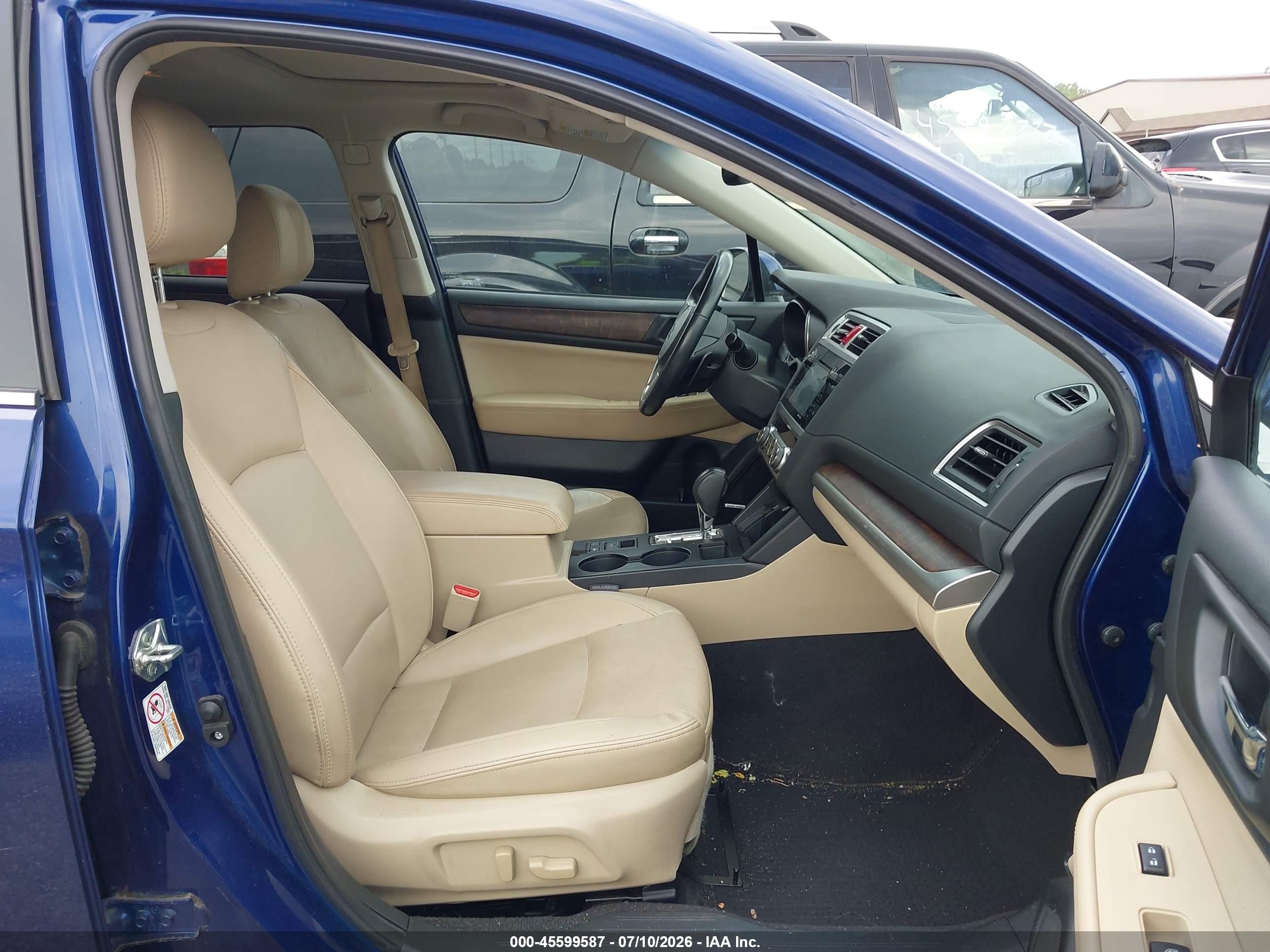 2015 Subaru Outback 2.5i Limited Синий vin: 4S4BSANC2F3315963