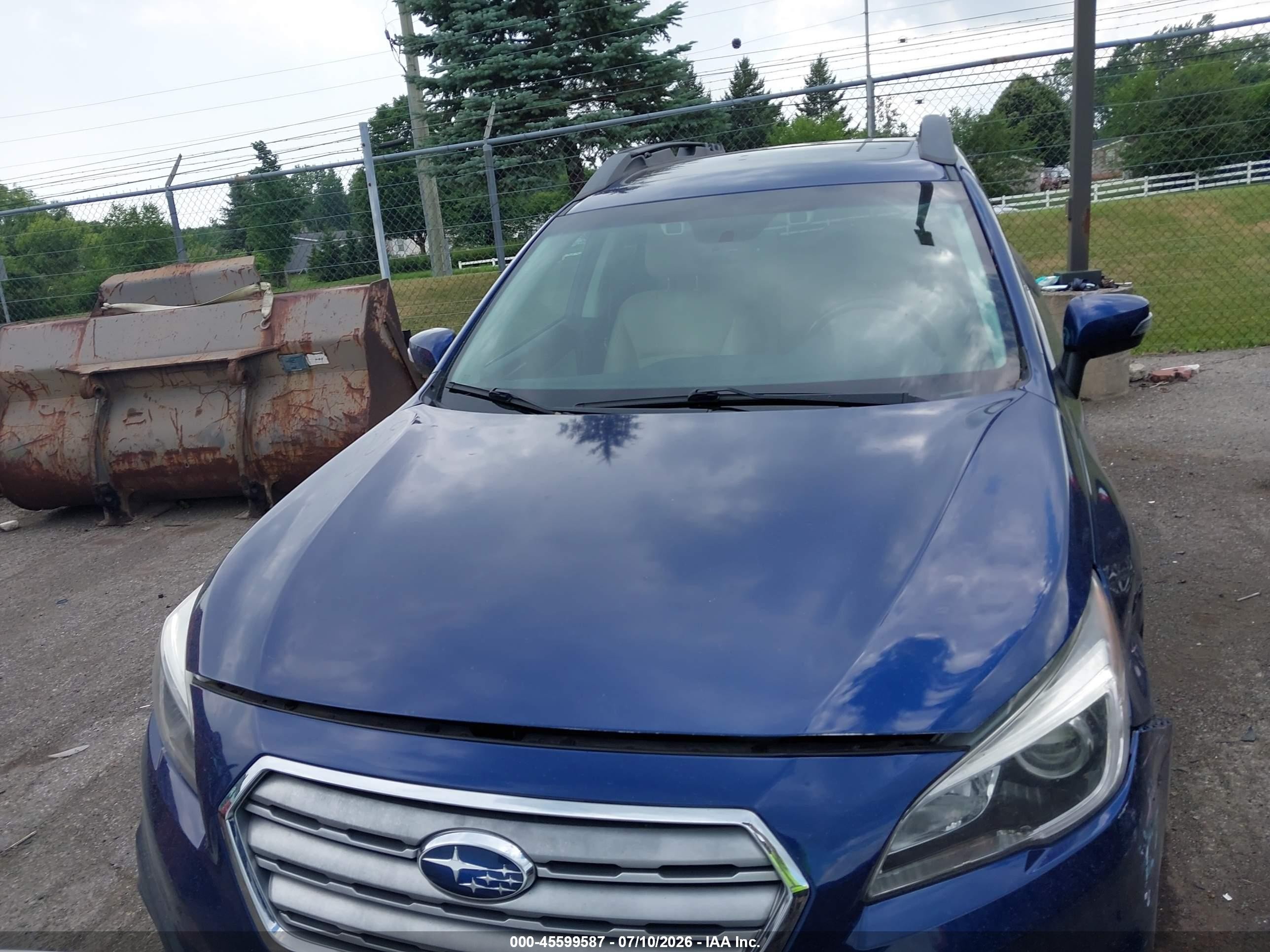 2015 Subaru Outback 2.5i Limited Синий vin: 4S4BSANC2F3315963