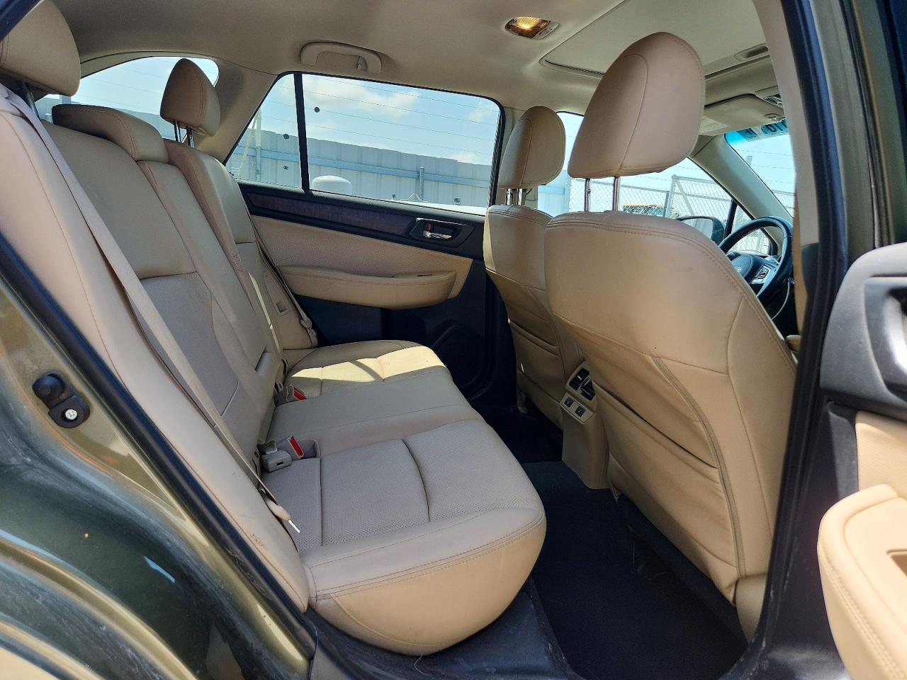 2015 Subaru Outback 2.5i Limited Зеленый vin: 4S4BSANC2F3318720