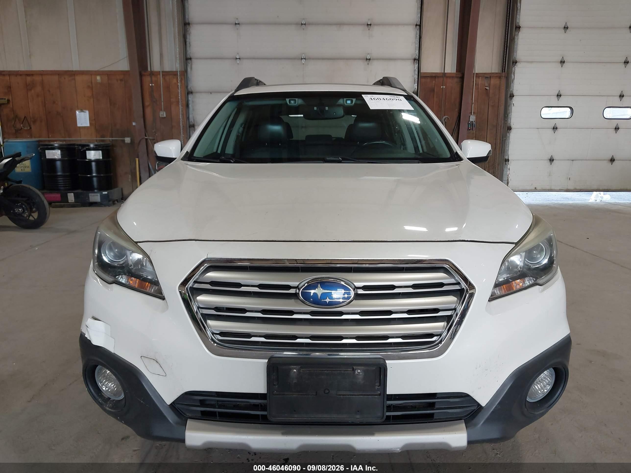 2015 Subaru Outback 2.5i Limited Белый vin: 4S4BSANC2F3336165